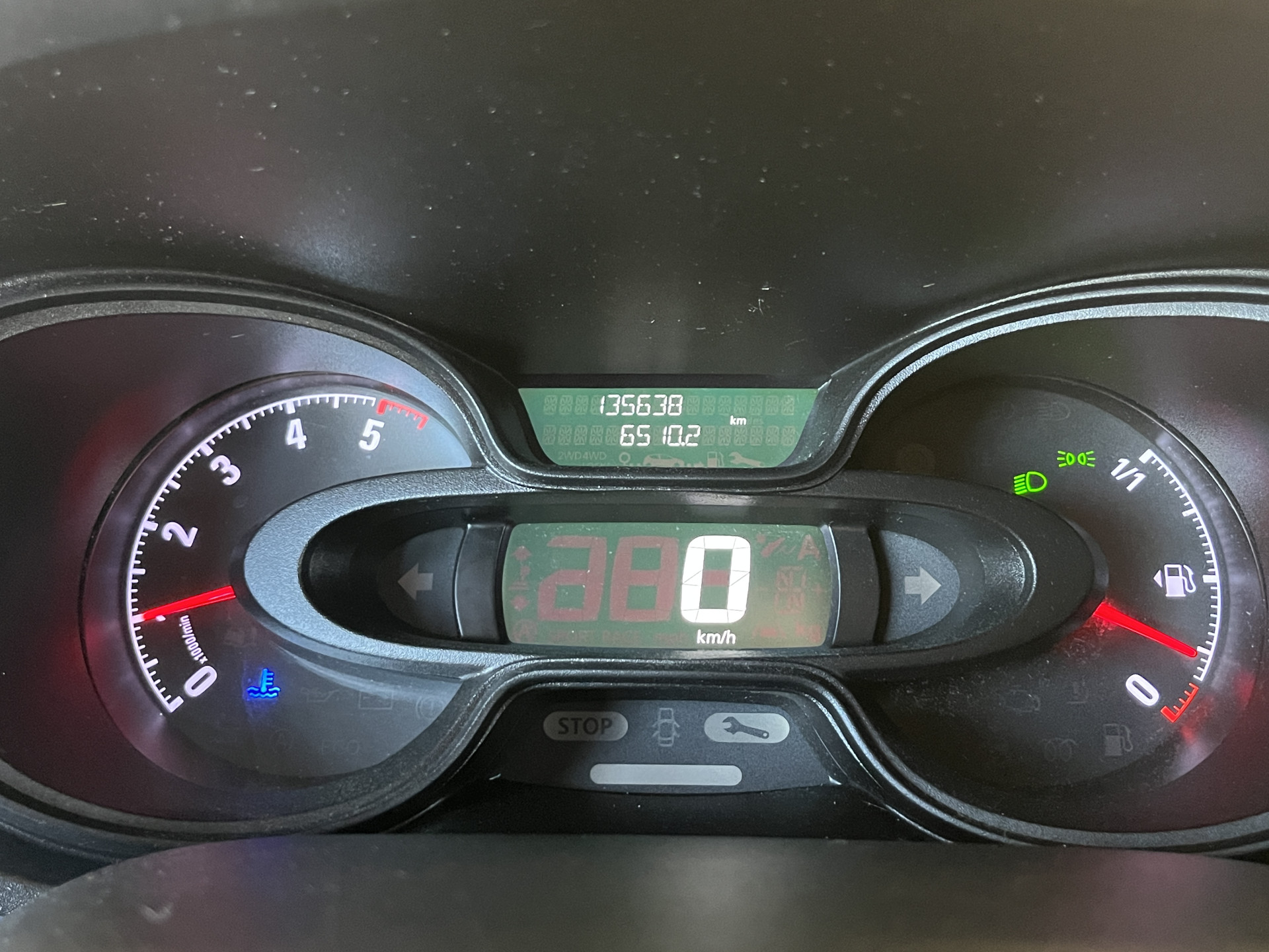 Foto van Opel Vivaro-b
