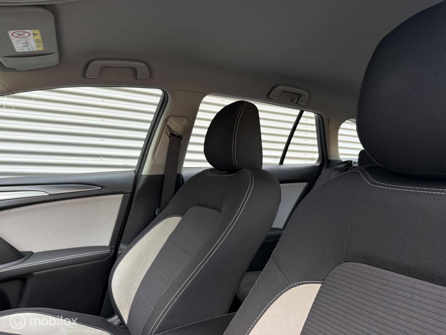 Foto van Toyota Toyota Avensis
