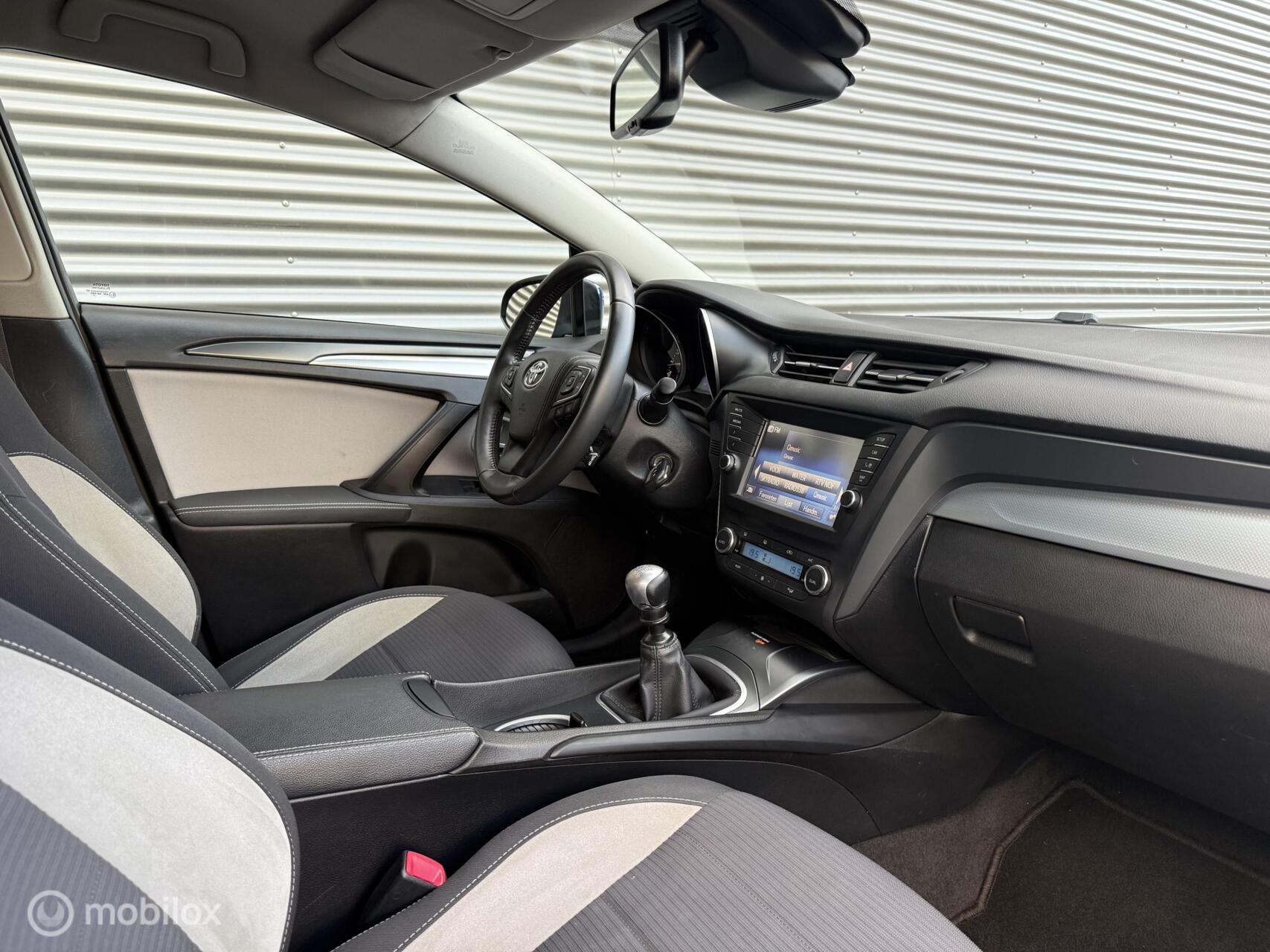 Foto van Toyota Toyota Avensis