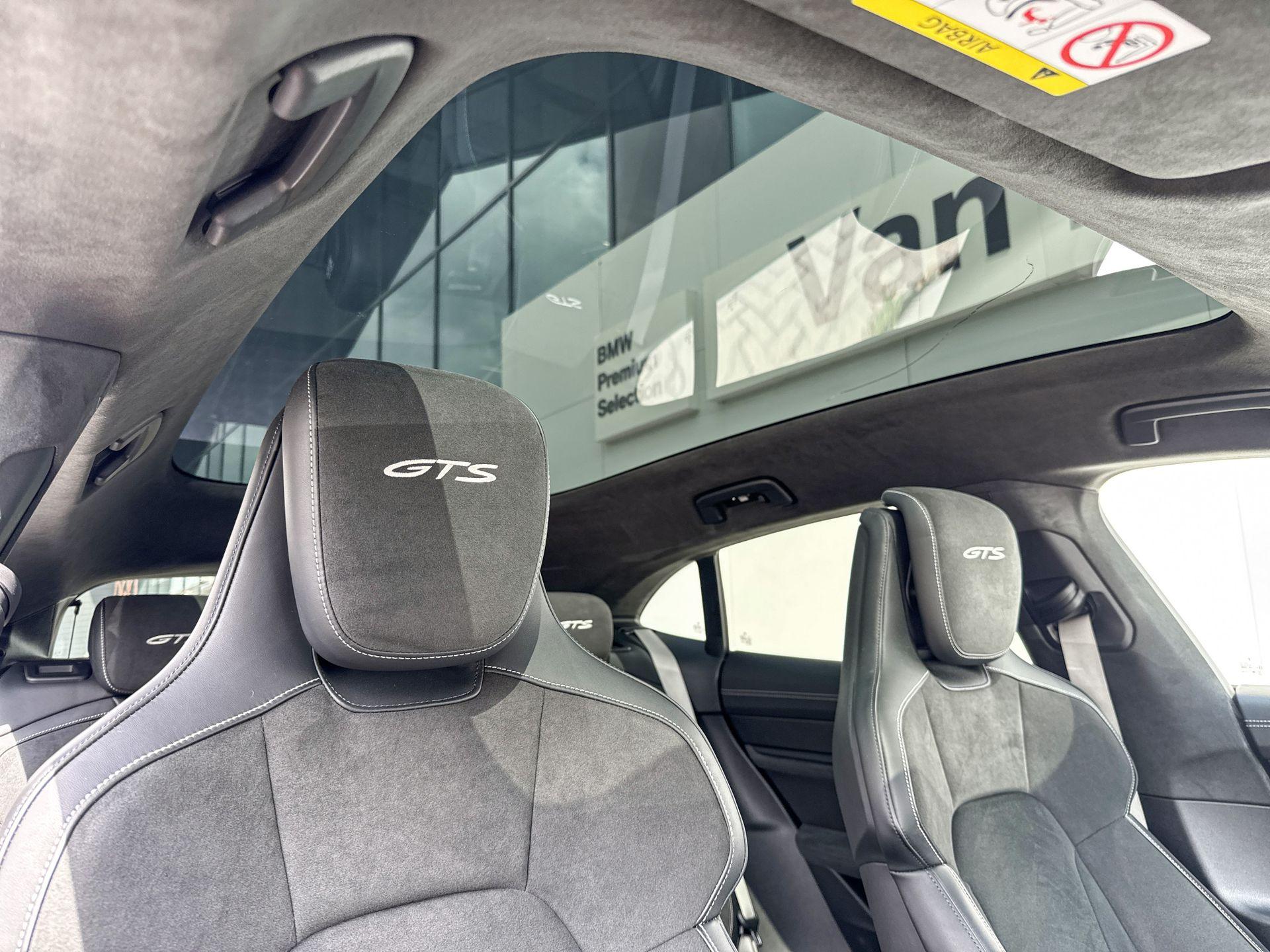 Foto van Porsche Taycan GTS