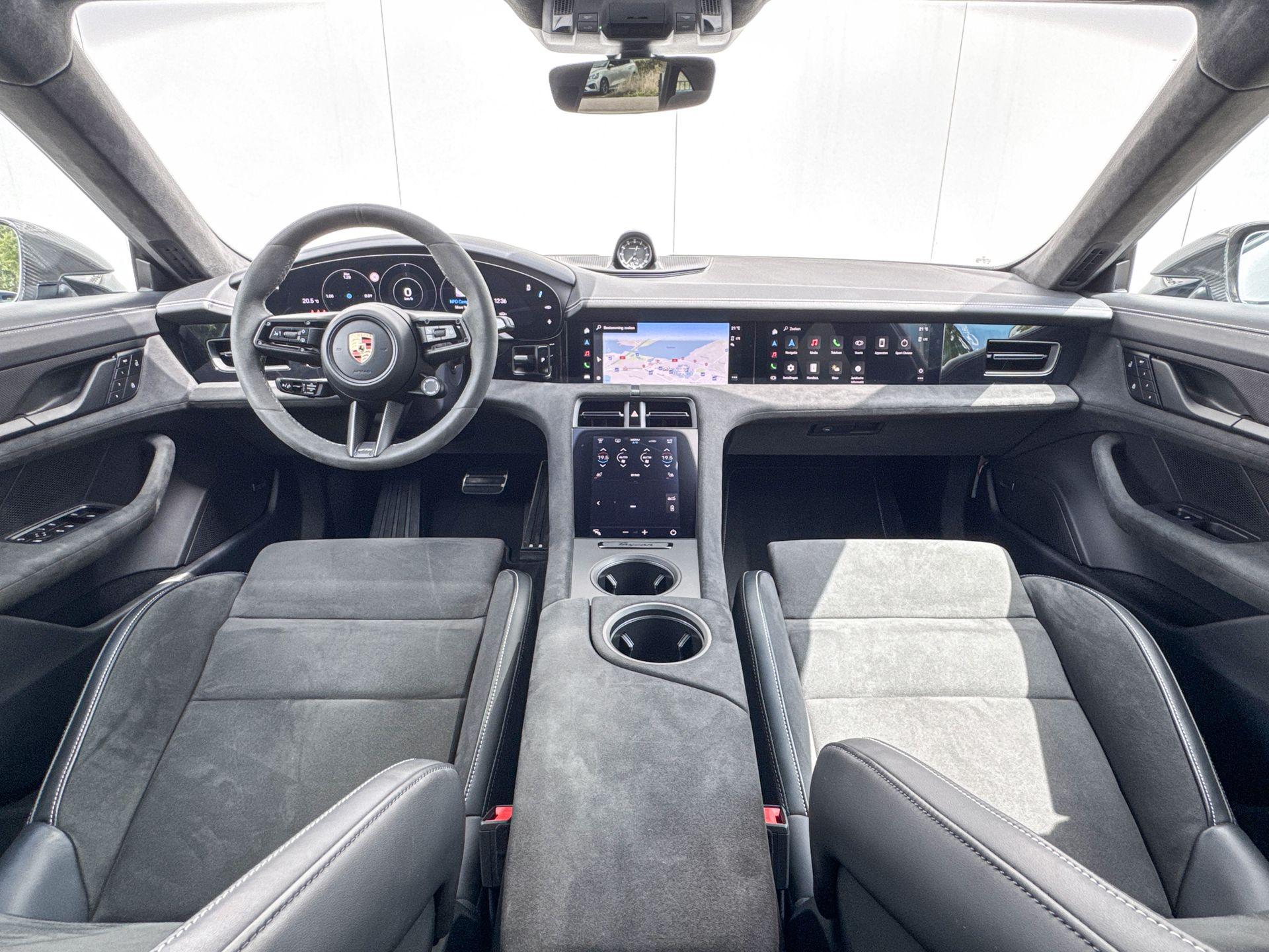Foto van Porsche Taycan GTS