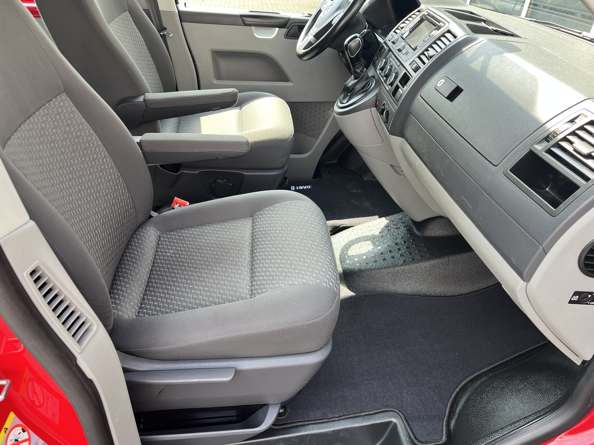 Foto van Volkswagen Transporter Kombi