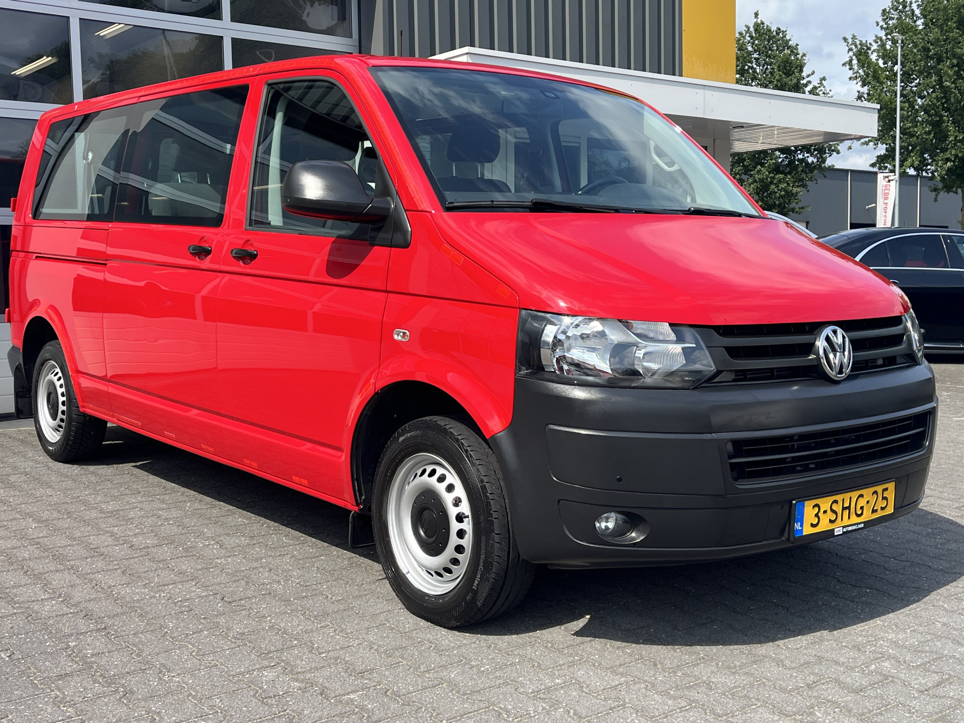 Volkswagen Transporter Kombi 2.0 TDI L2H1 Highline 2013 - voorkant