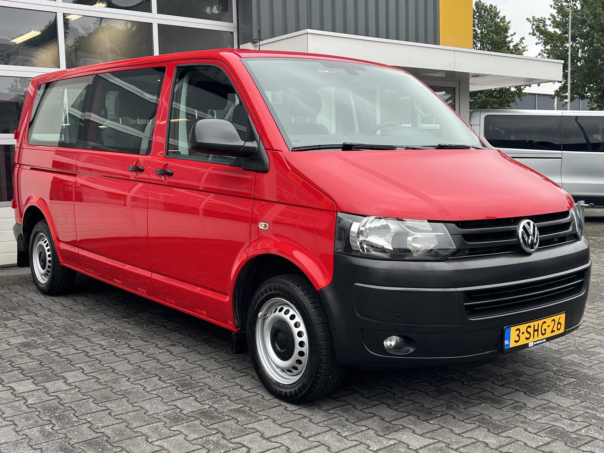 Volkswagen Kombi 2.0 TDI DSG Automaat L2H1 2013 - voorkant