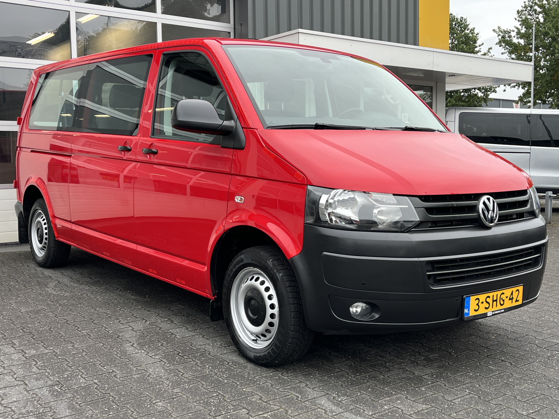 Volkswagen Kombi 2.0 TDI DSG Automaat L2H1 2013 - voorkant