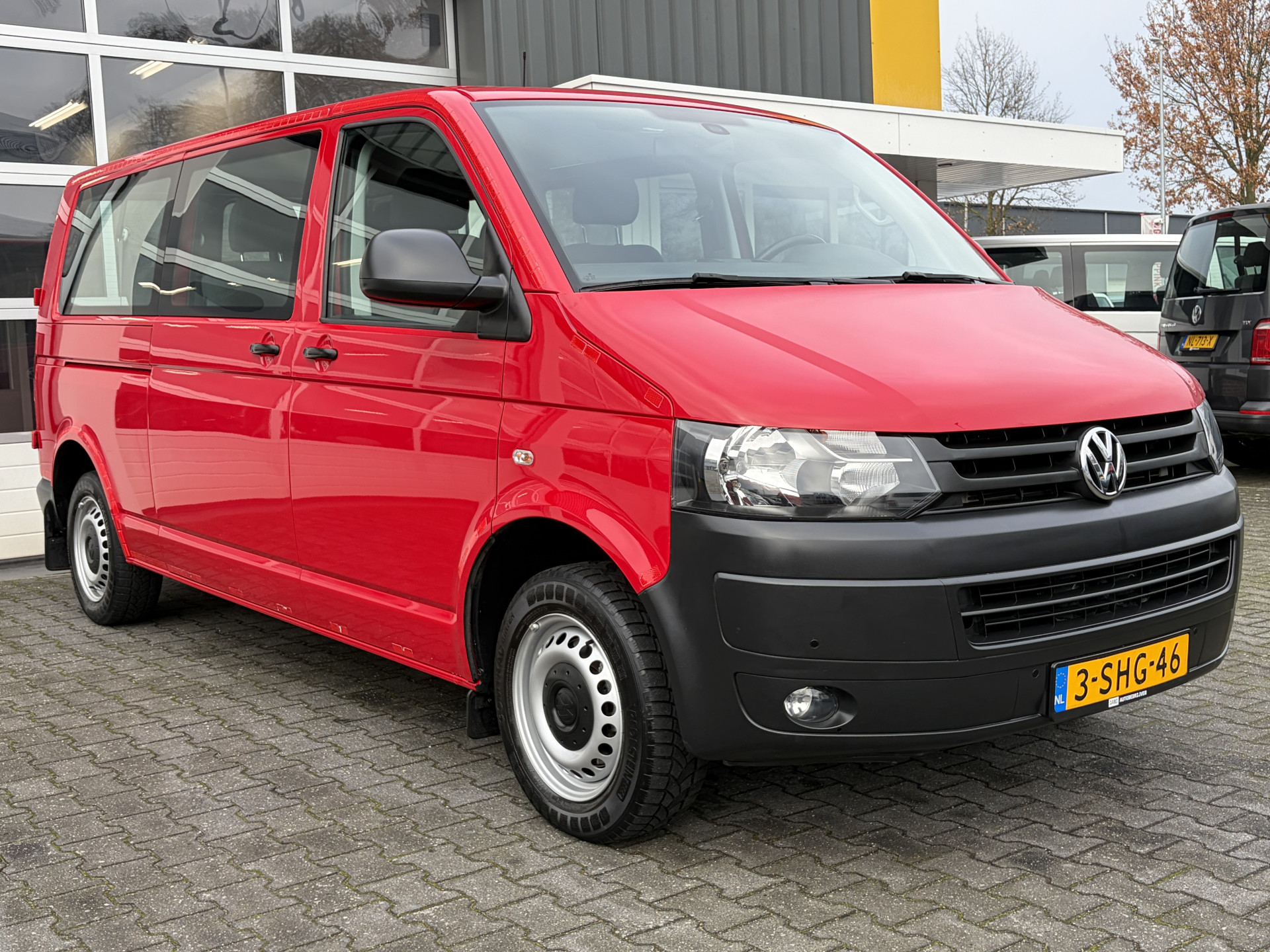 Volkswagen Kombi 2.0 TDI DSG Automaat L2H1 2013 - voorkant