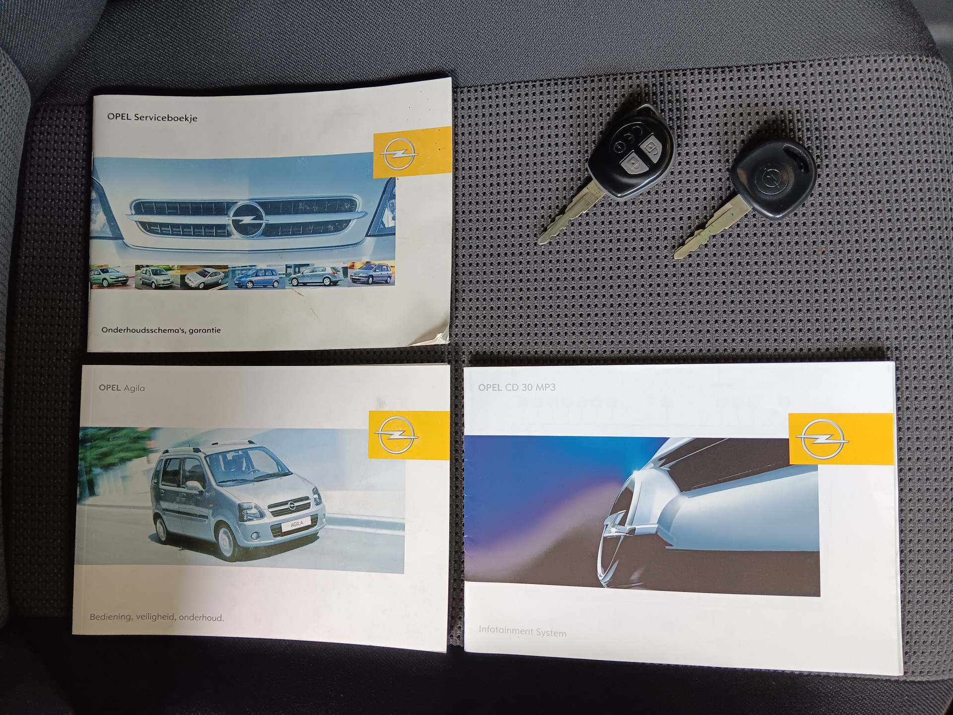 Foto van Opel Agila