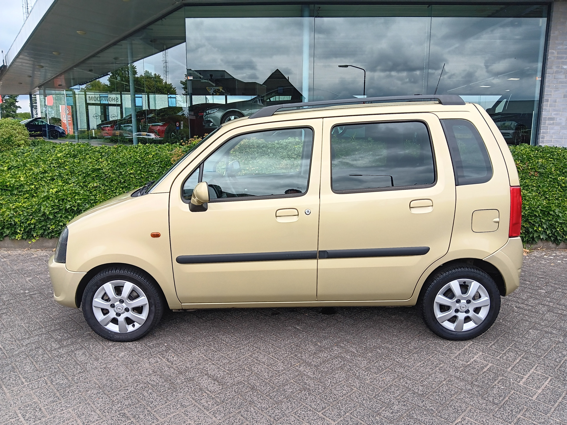 Foto van Opel Agila