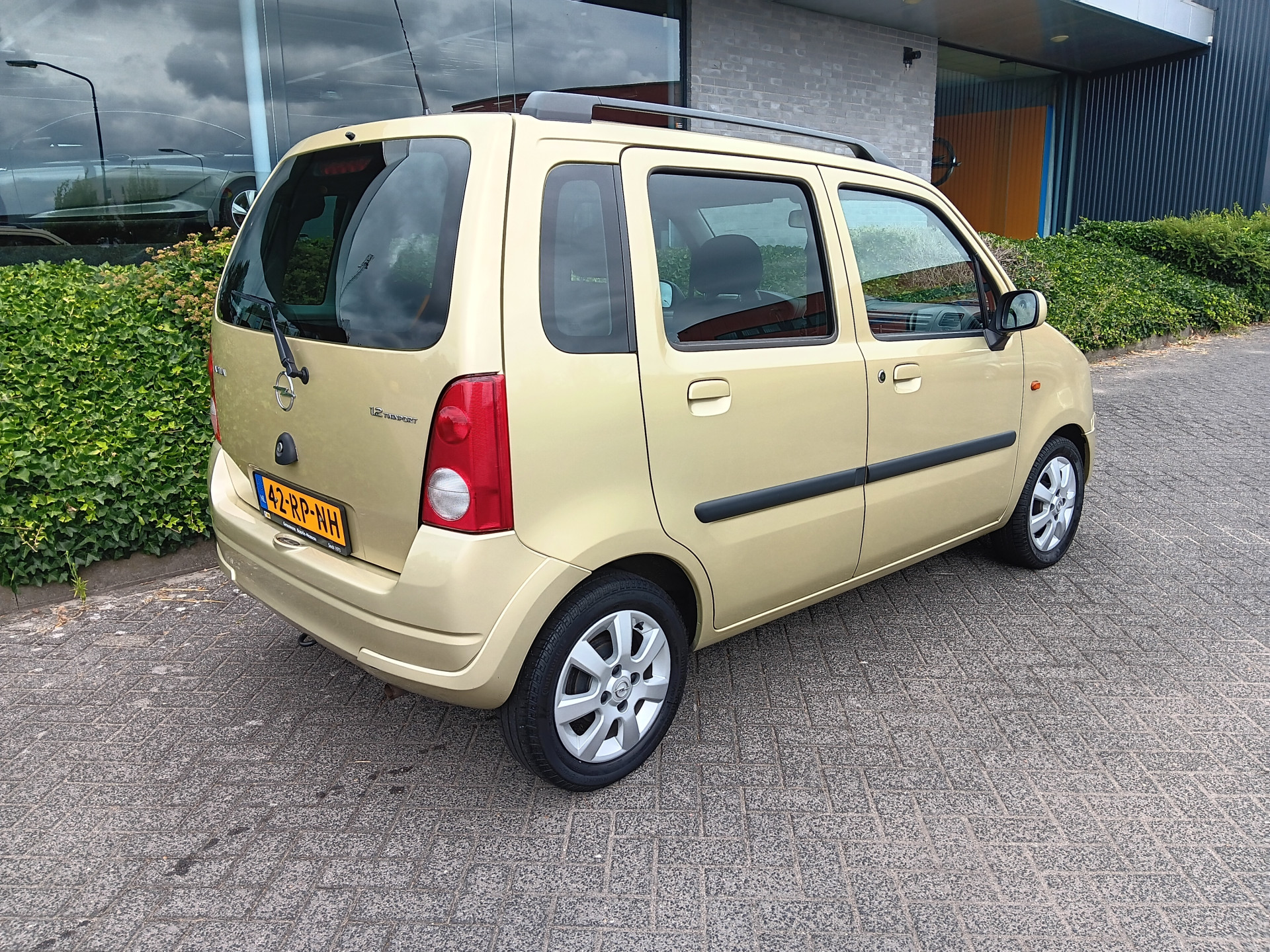 Foto van Opel Agila