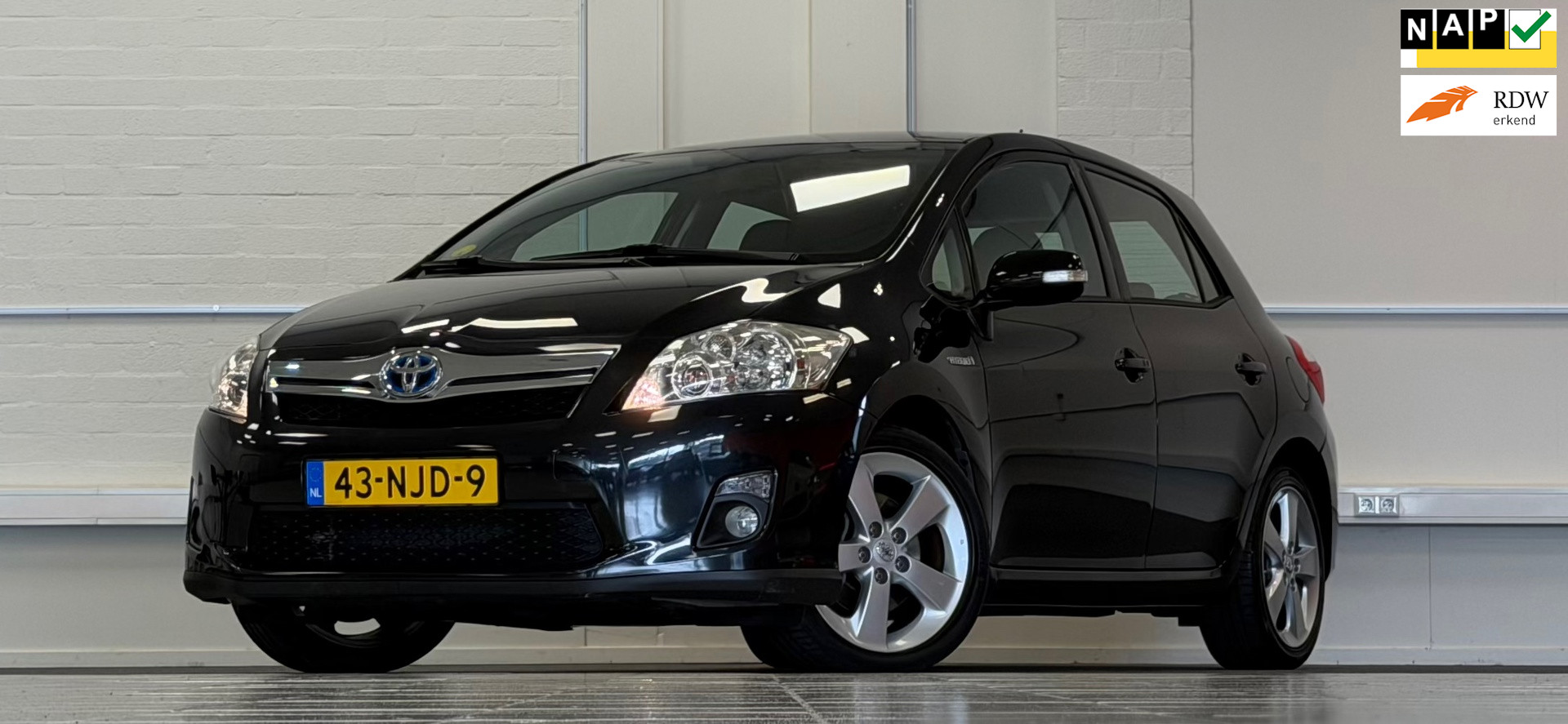 Toyota Toyota Auris 1.8 Full Hybrid Executive 2e Eigenaar Trekhaak Camera Navi Mooi! 2010 - voorkant