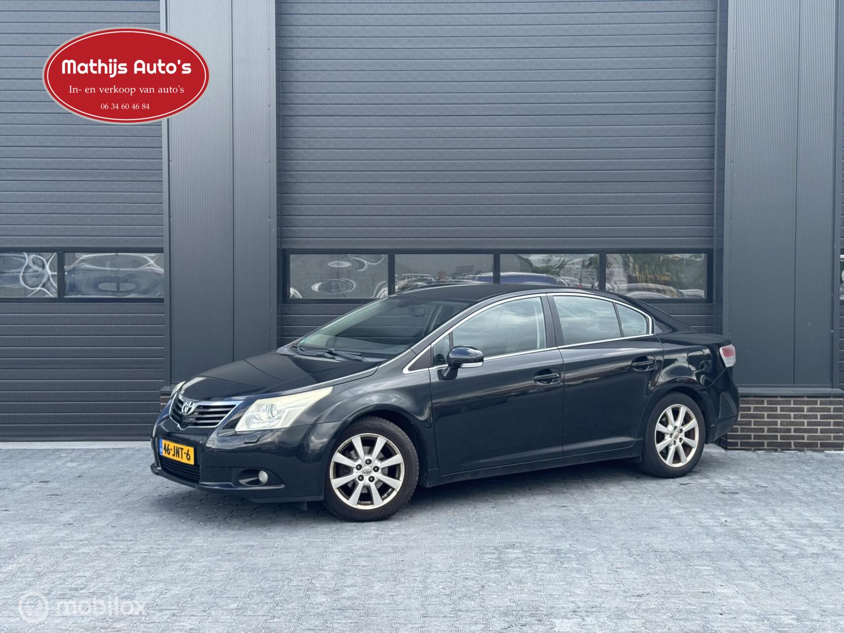 Toyota Toyota Avensis 2.0 VVTi Dynamic Automaat Leder Goed onderhouden! 2009 - voorkant