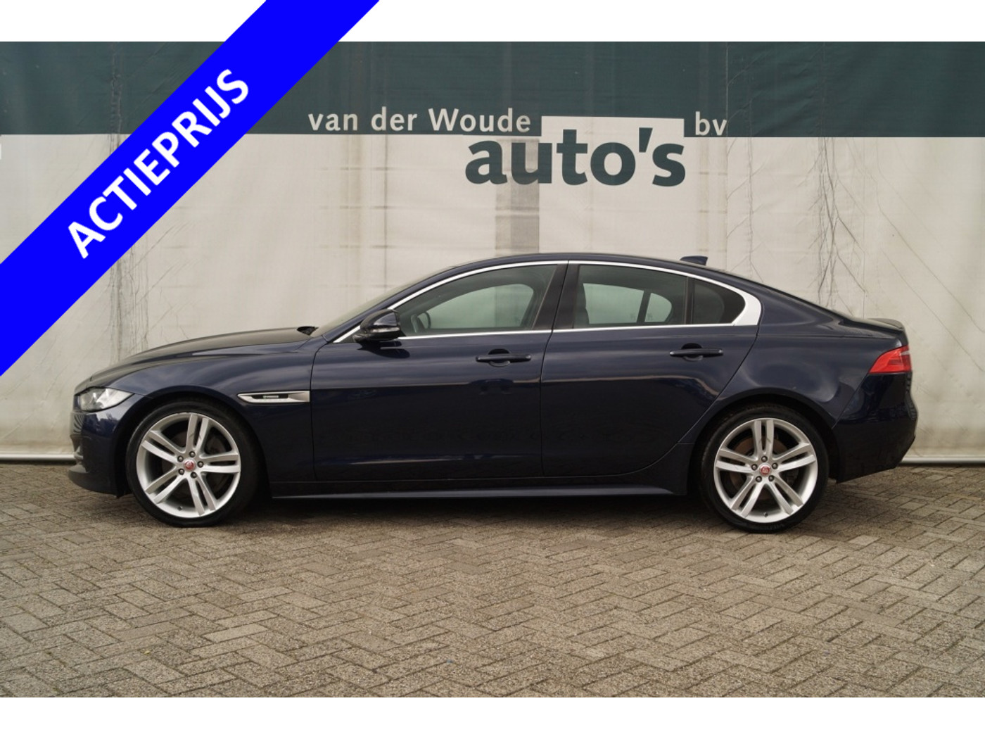Jaguar Xe 2.0 Portfolio 2018 - voorkant
