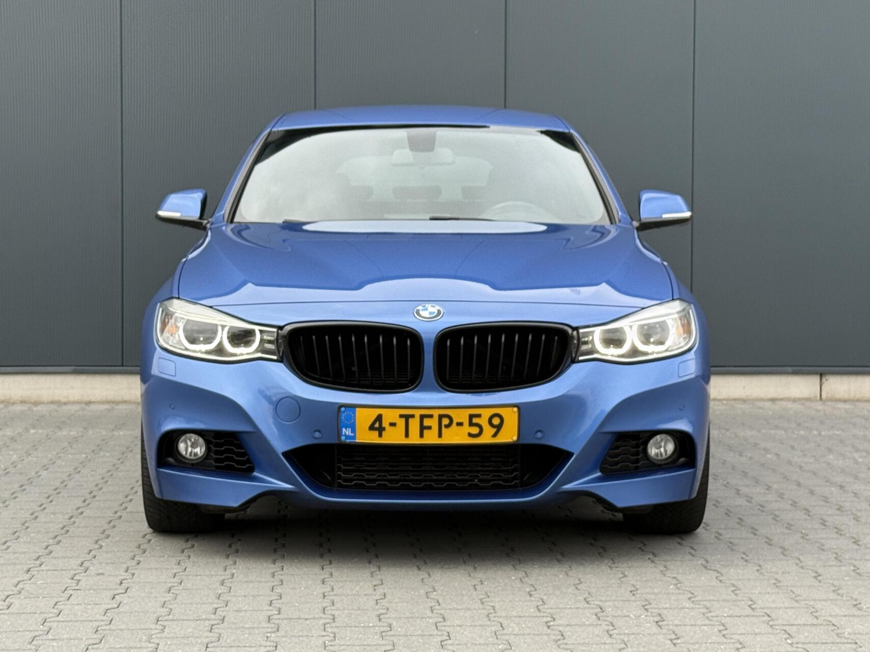 Foto van BMW 328i