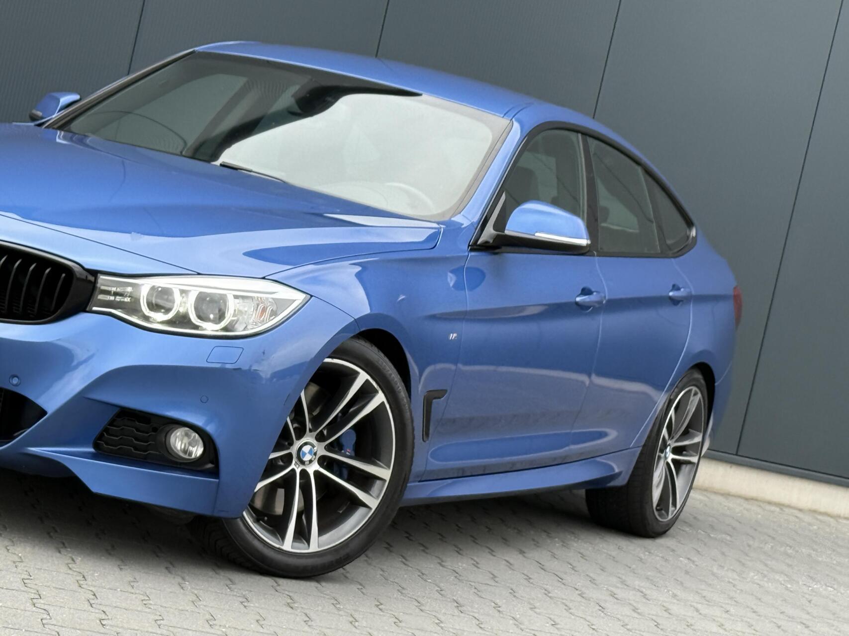 Foto van BMW 328i