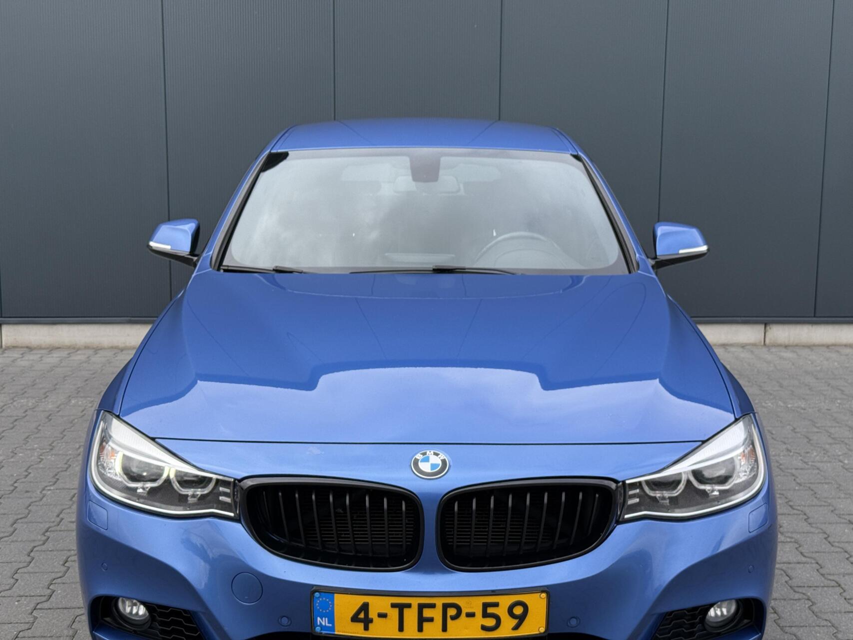 Foto van BMW 328i
