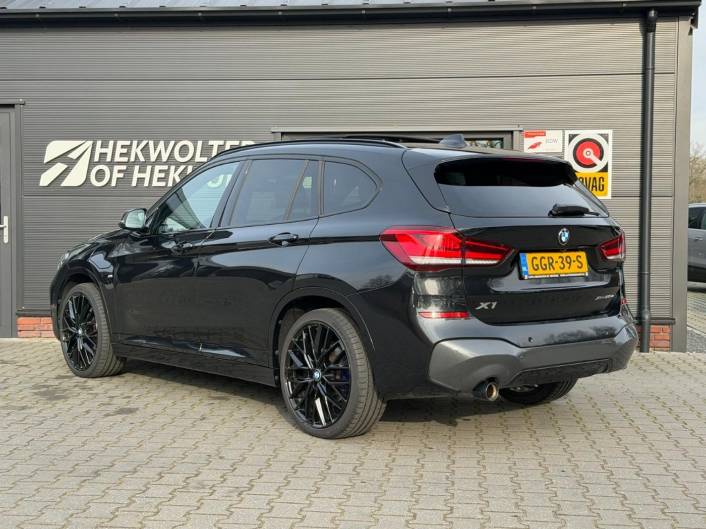 Foto van BMW X1 Xdrive25e