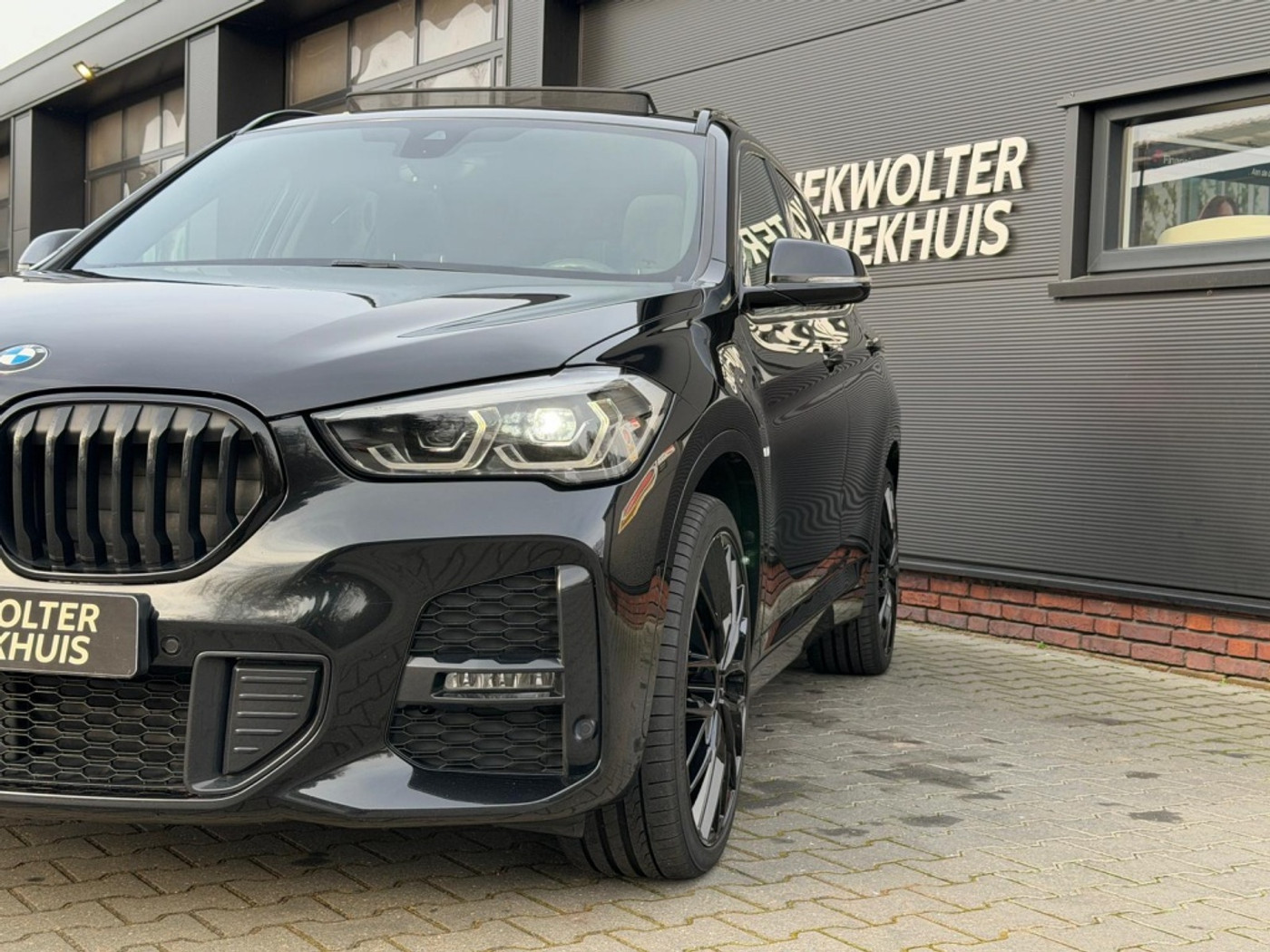 Foto van BMW X1 Xdrive25e