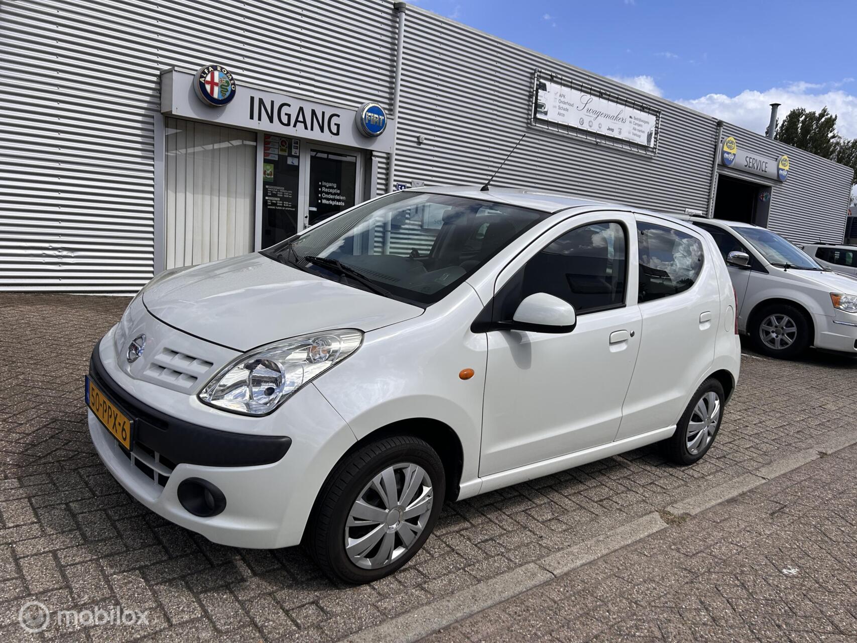 Nissan Nissan Pixo 1.0 Visia prachtige auto met garantie ! 2011 - voorkant