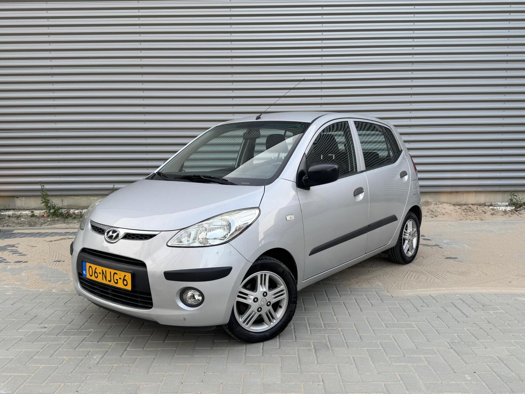 Hyundai I 10 1.1 Dynamic | Airco | 5-deurs | Metalen velgen 2010 - voorkant