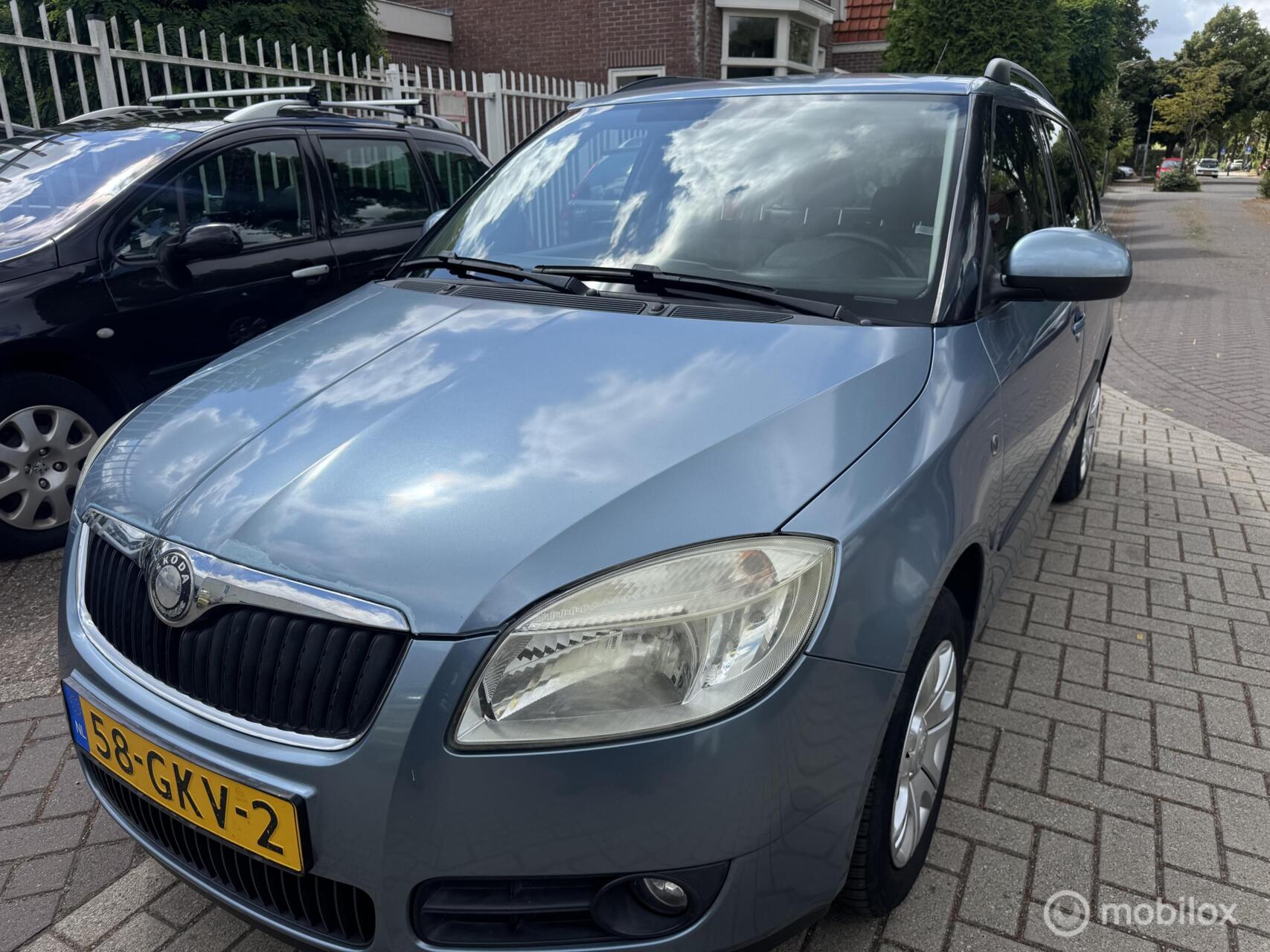 Skoda Fabia 1.4-16V Elegance 2008 - voorkant