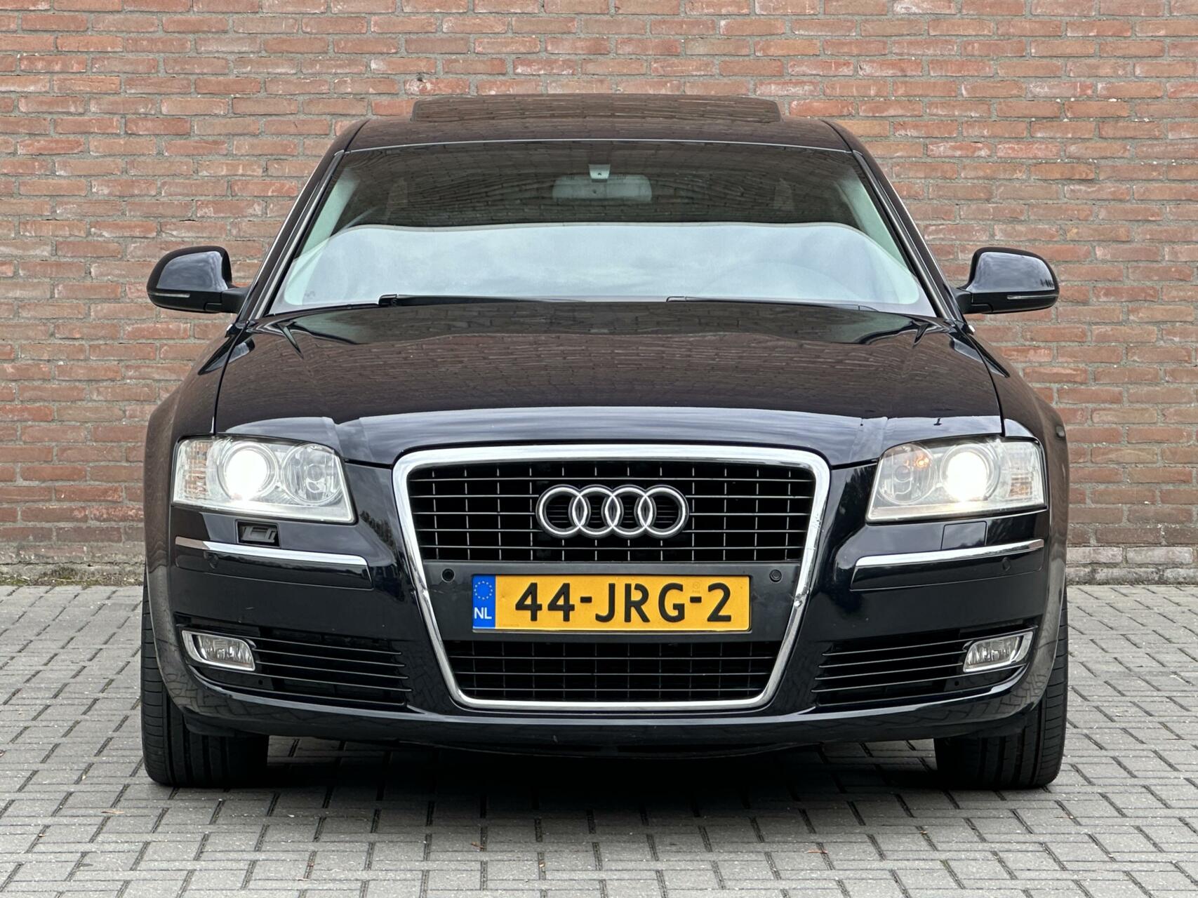 Foto van Audi A8