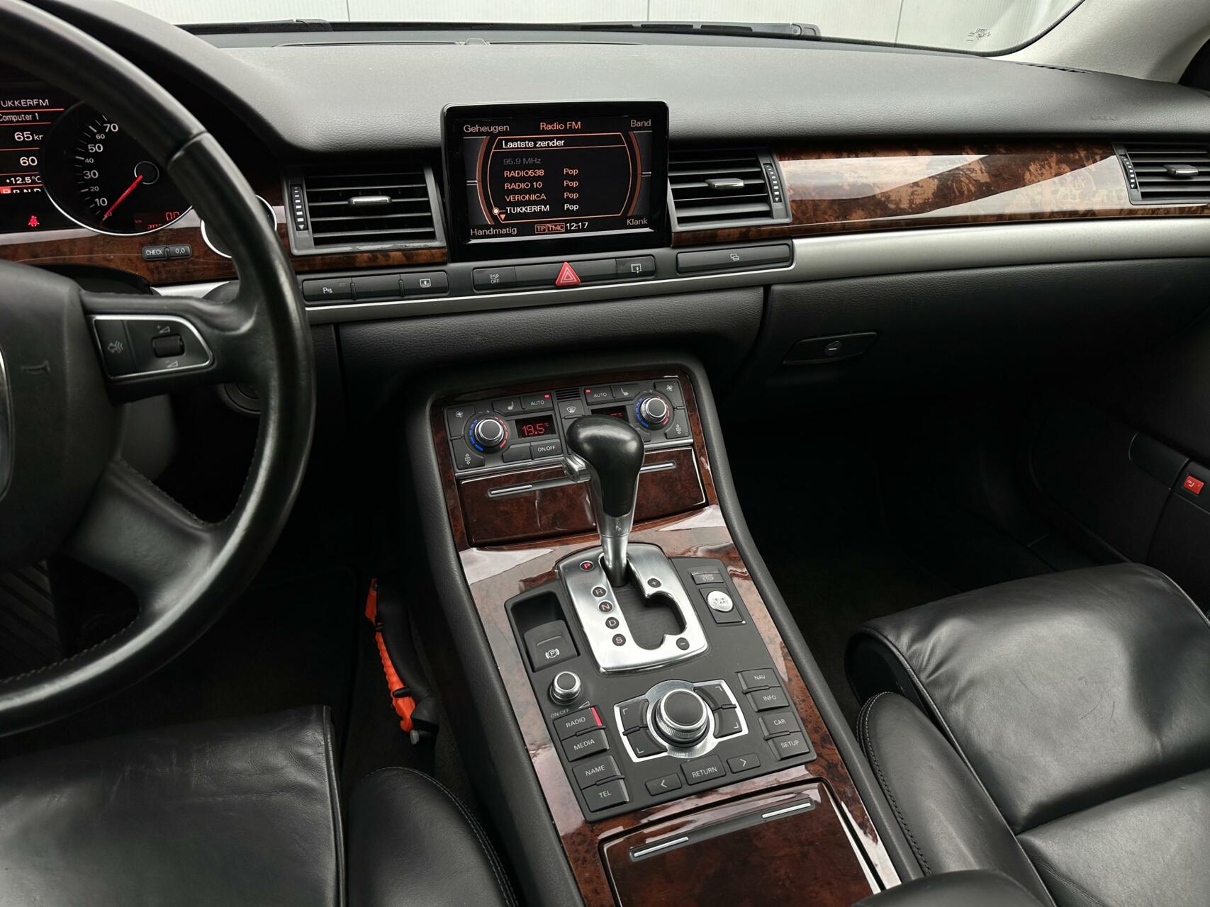 Foto van Audi A8