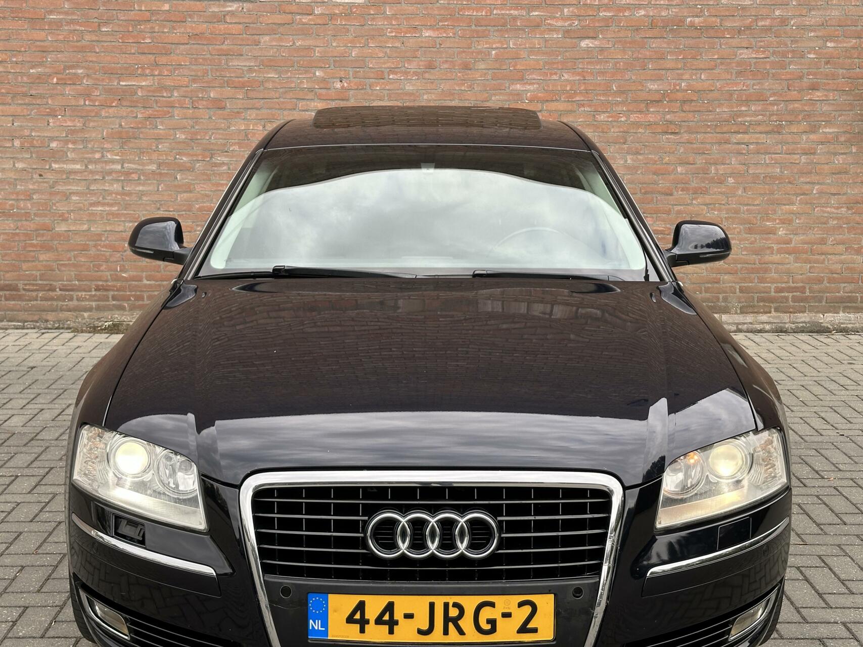 Foto van Audi A8