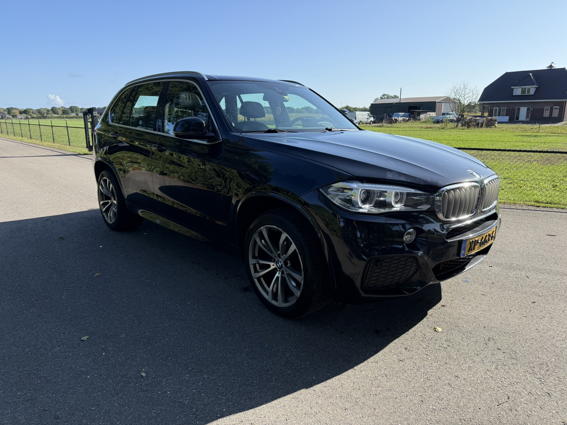 Foto van BMW X5 Xdrive40d