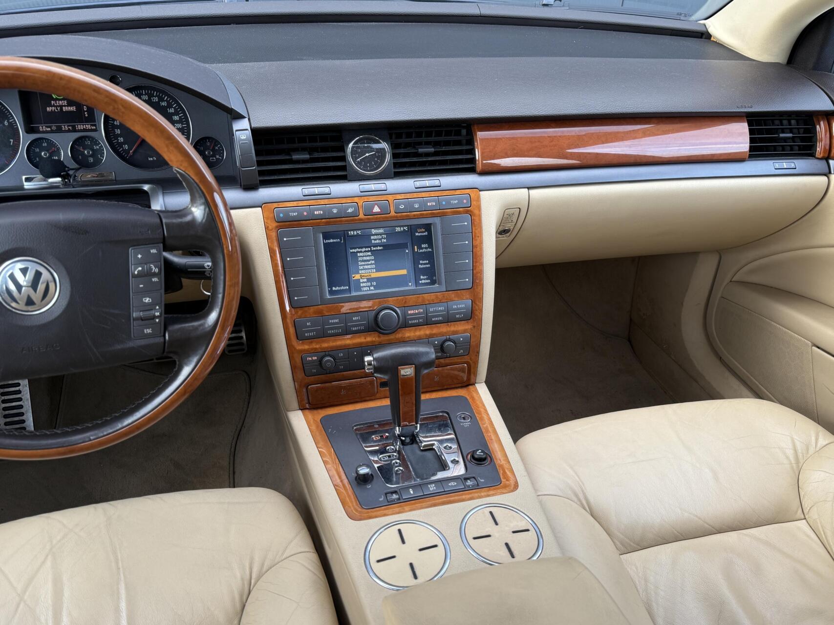Foto van Volkswagen Phaeton