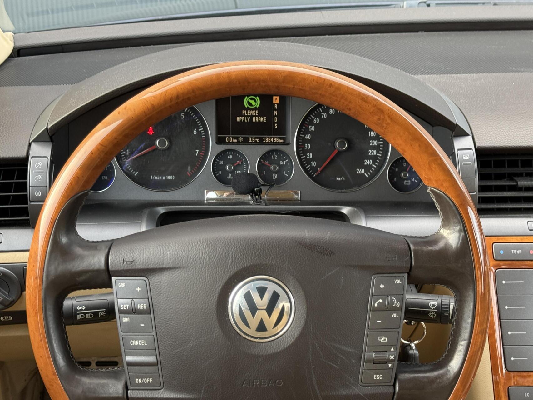 Foto van Volkswagen Phaeton