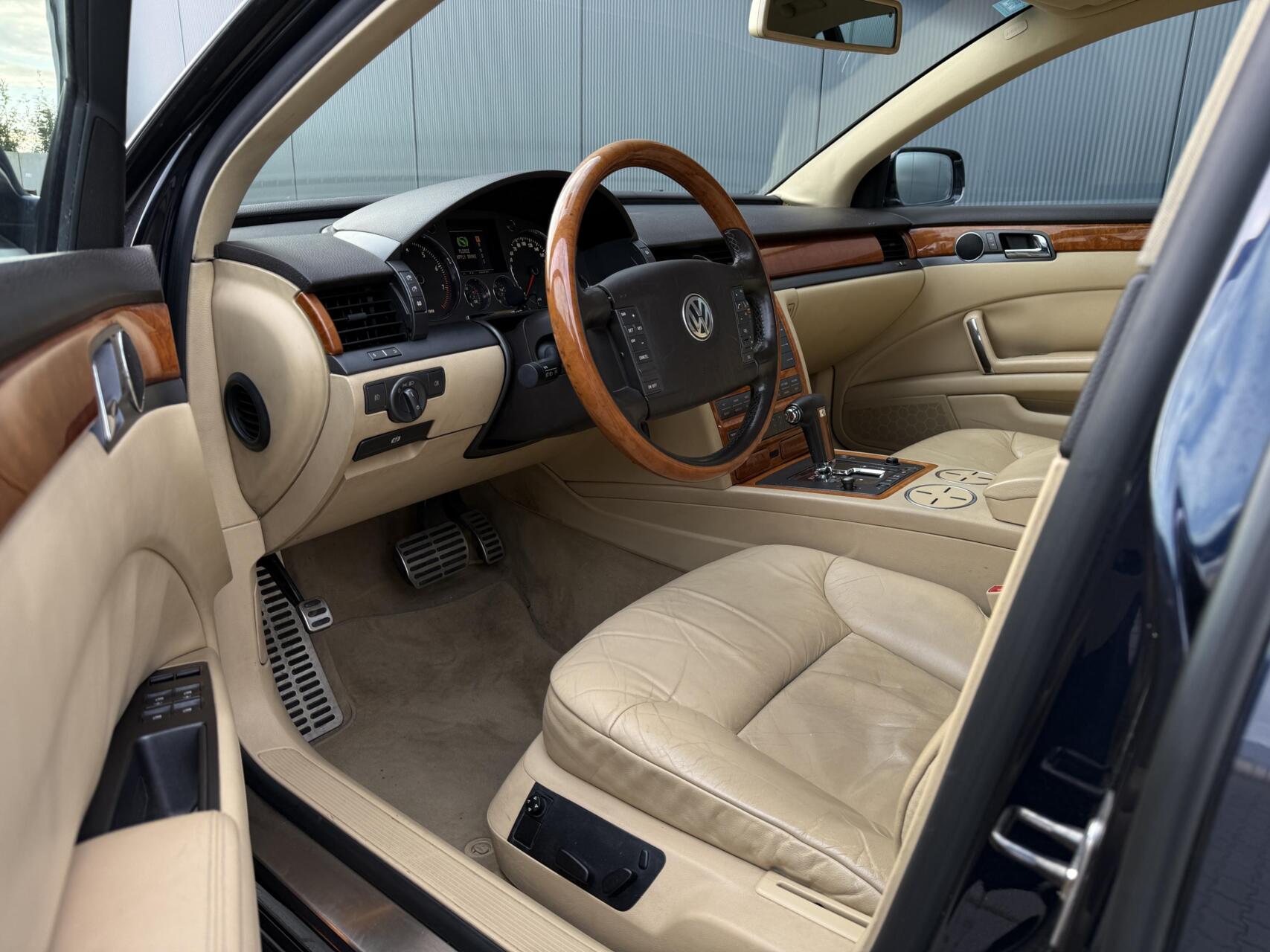 Foto van Volkswagen Phaeton