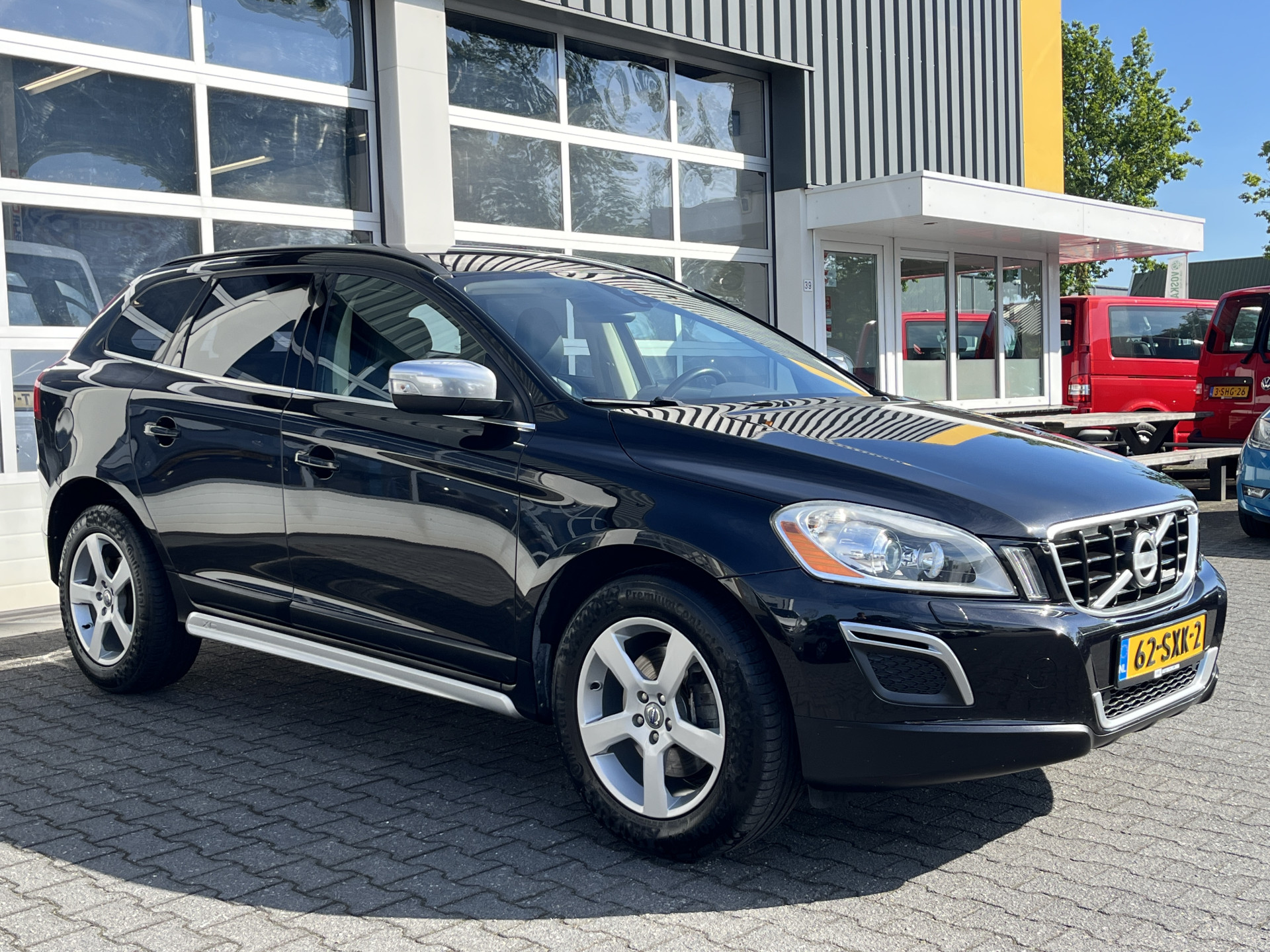 Volvo Xc60 2.0 D3 R-Design 2012 - voorkant