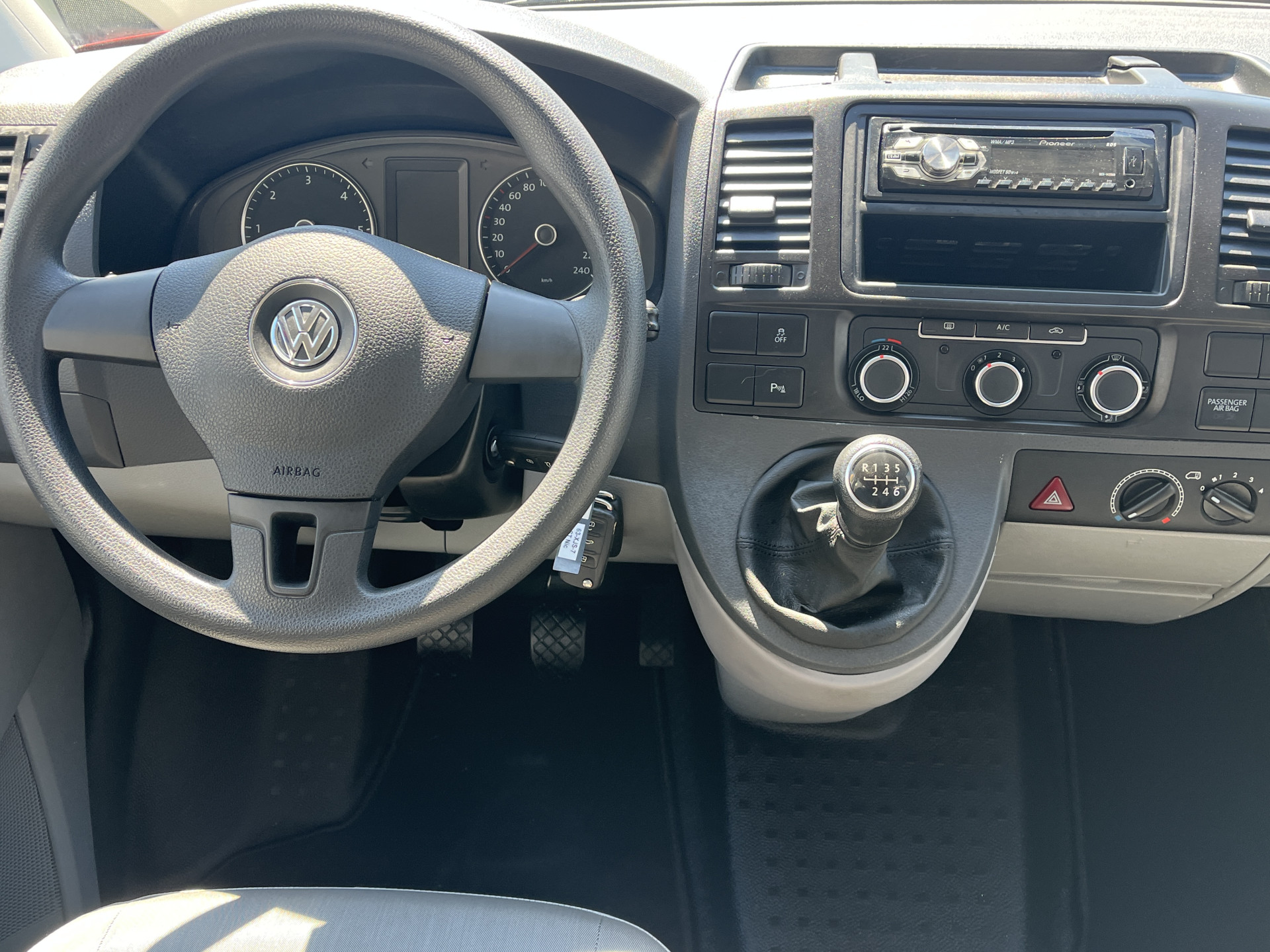 Foto van Volkswagen Transporter Kombi