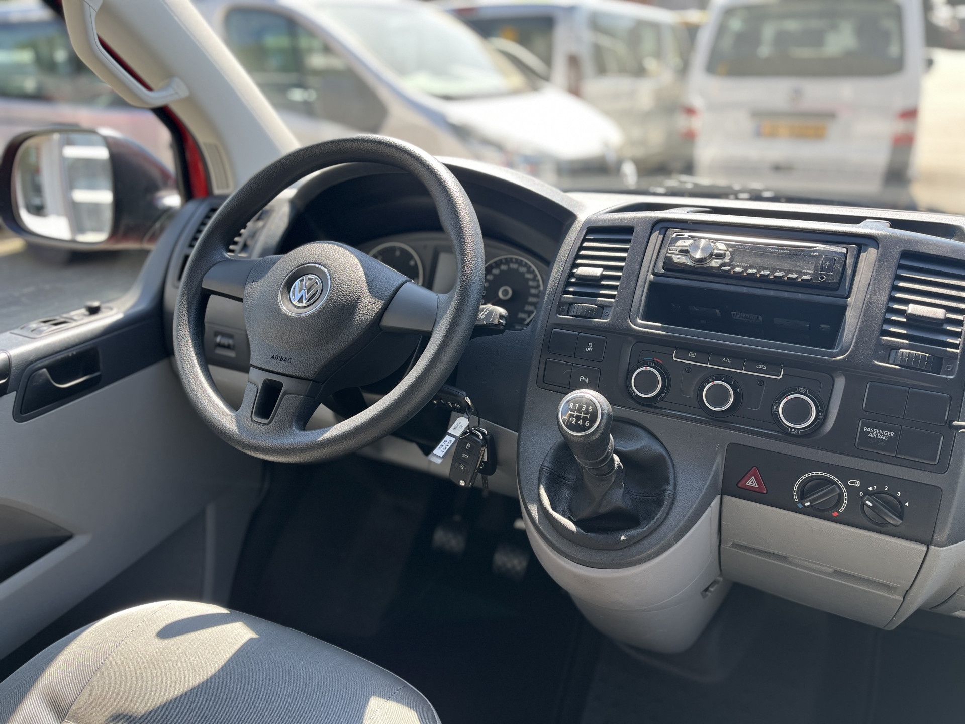 Foto van Volkswagen Transporter Kombi