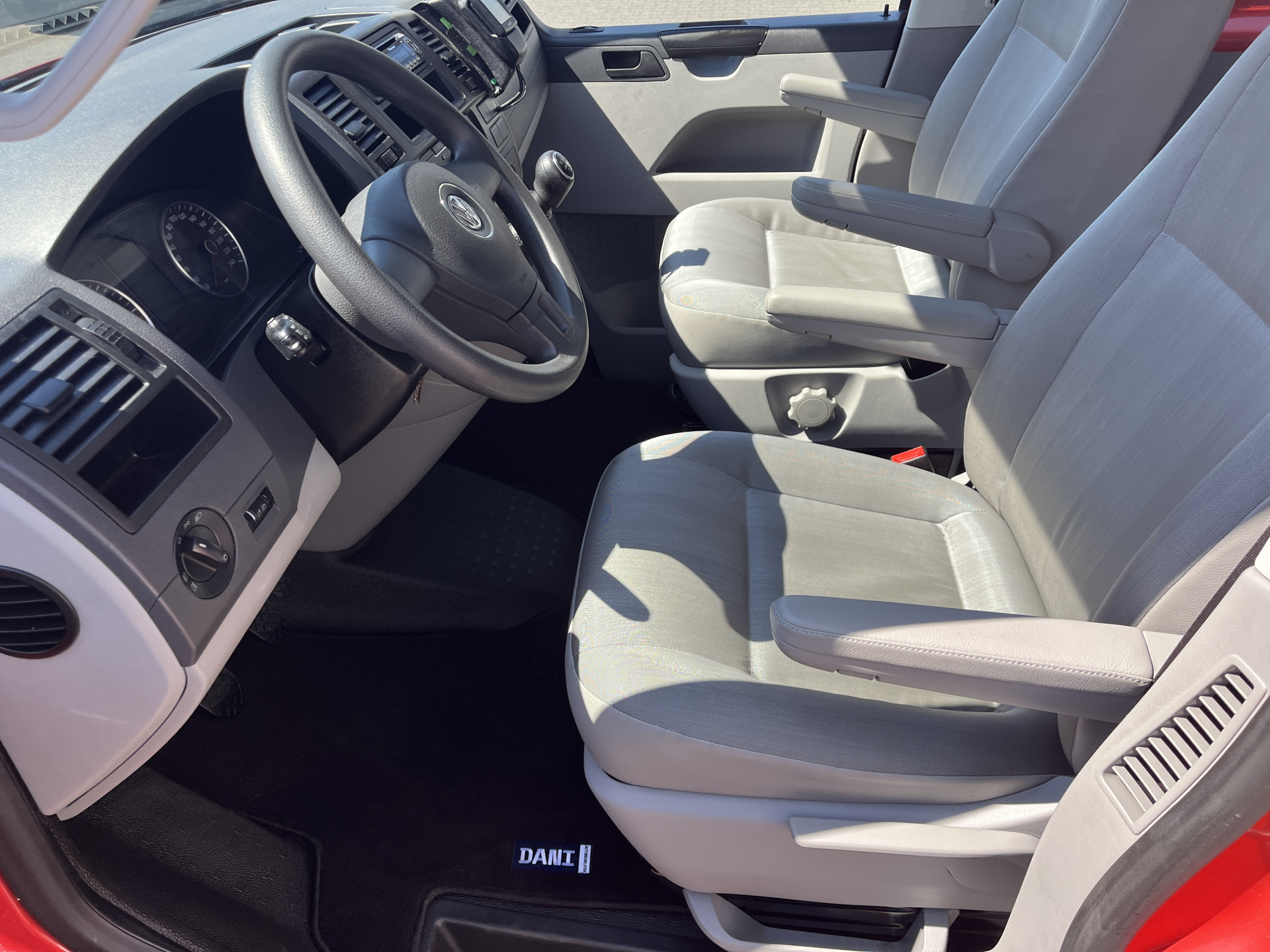 Foto van Volkswagen Transporter Kombi