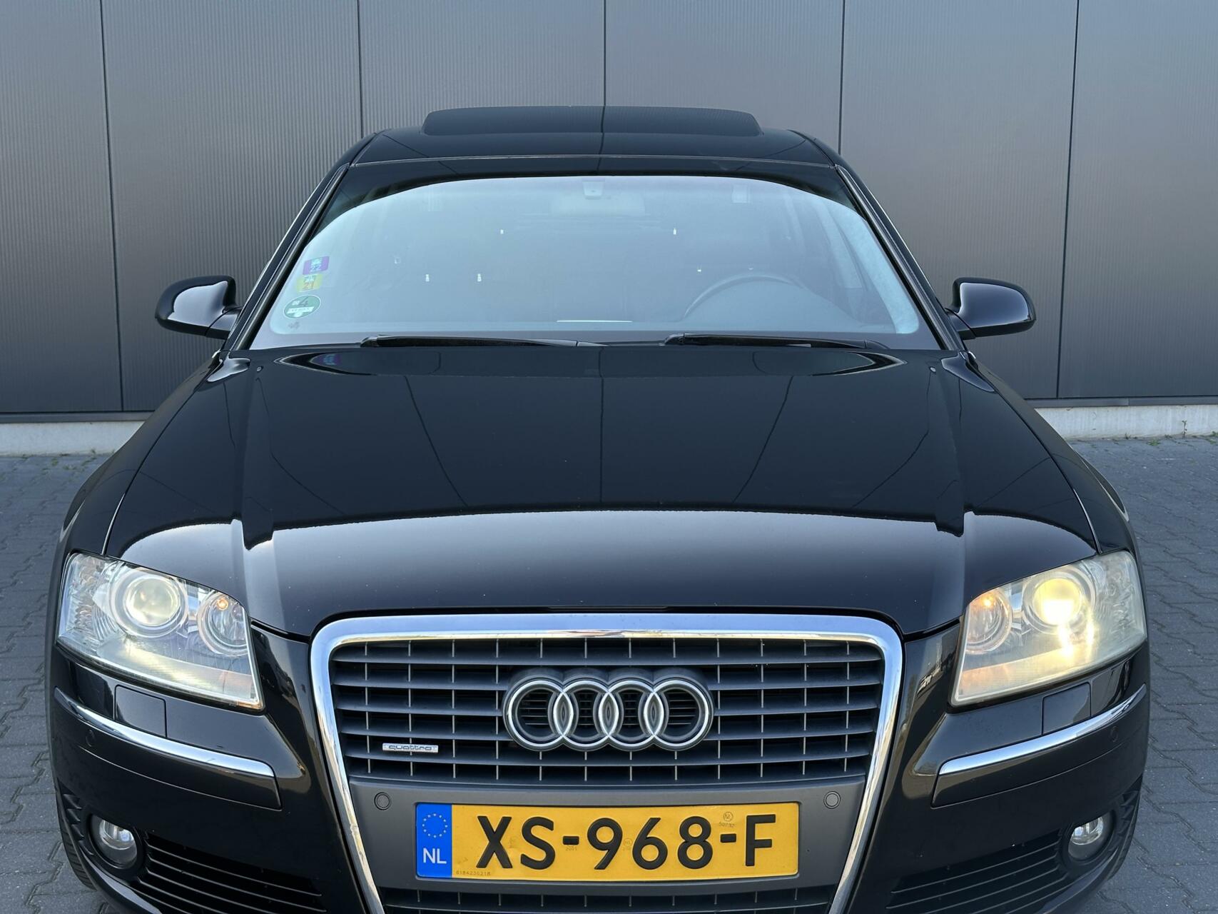 Foto van Audi A8