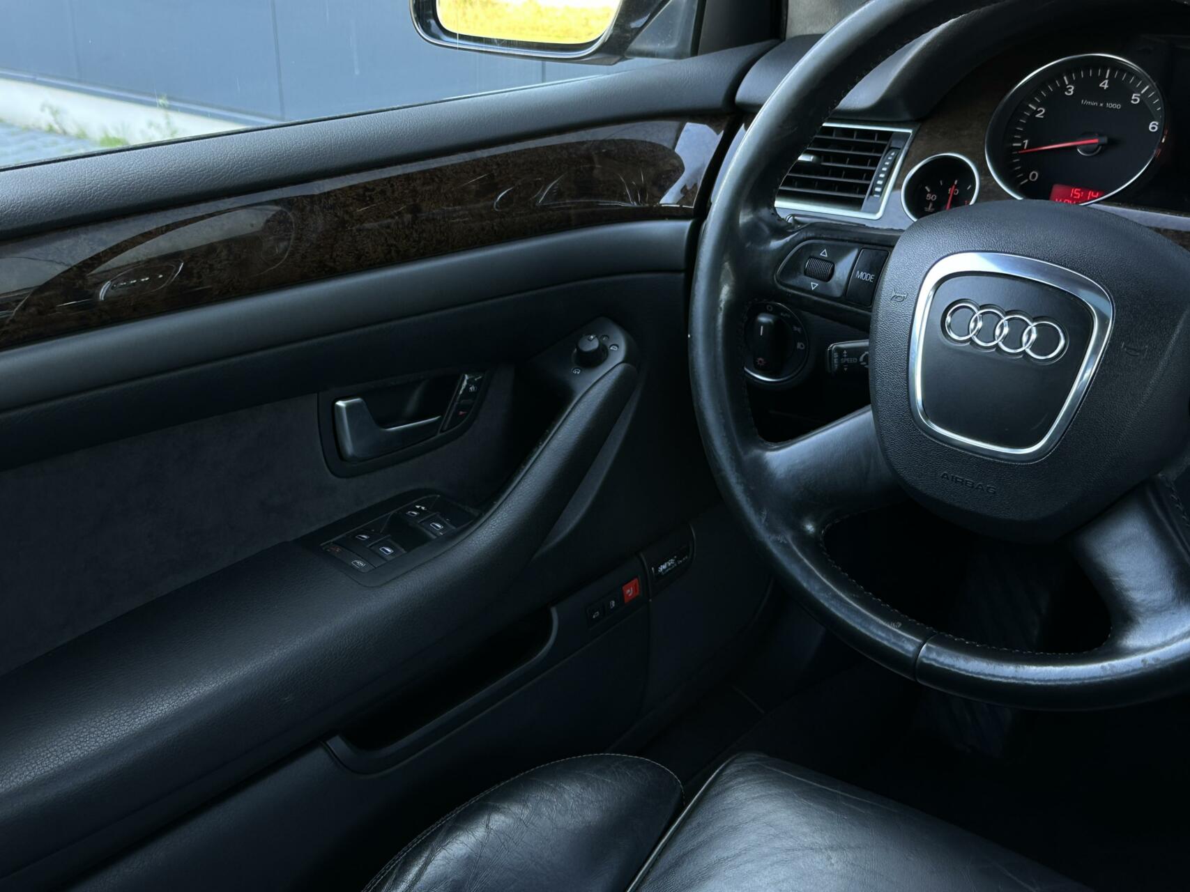 Foto van Audi A8