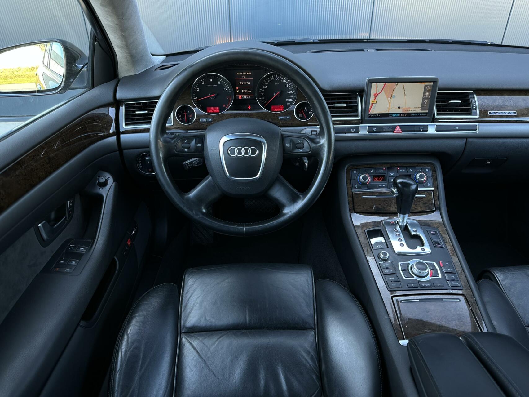 Foto van Audi A8