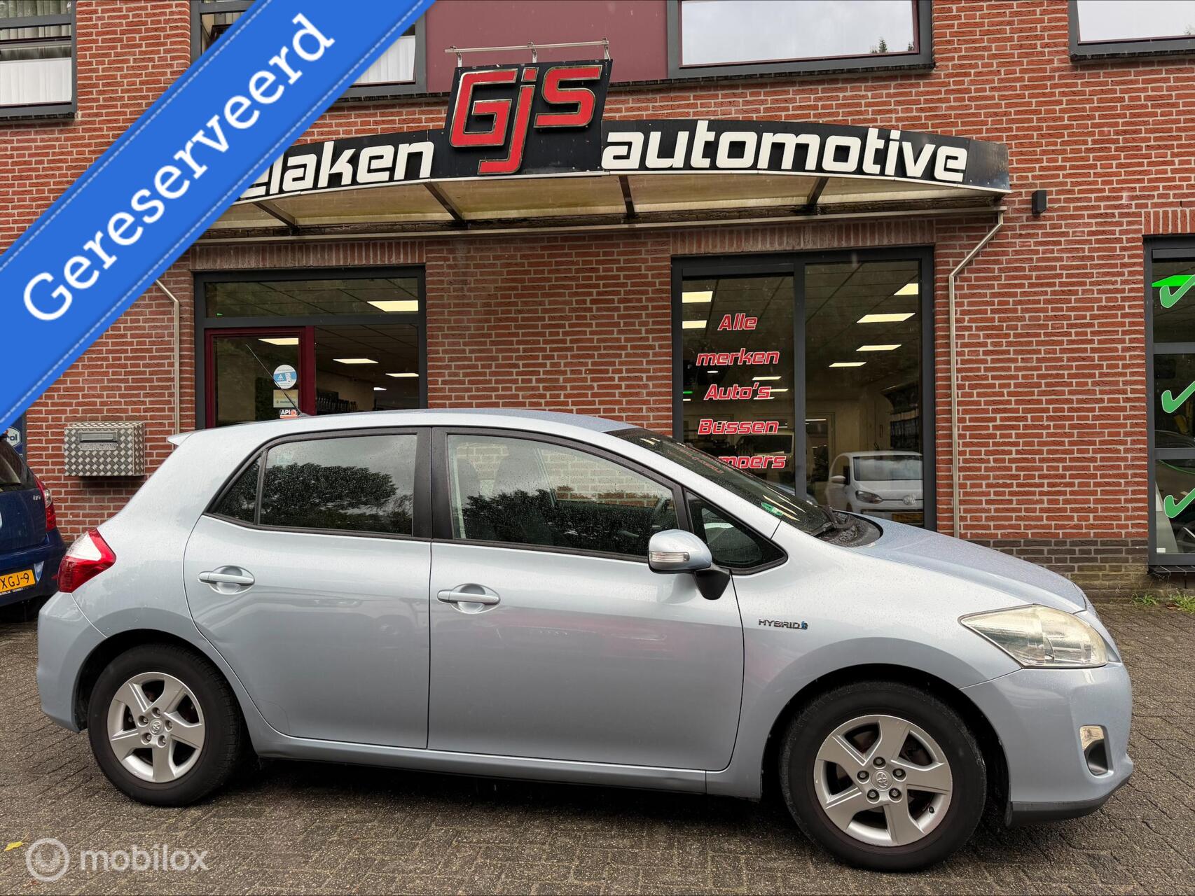 Toyota Toyota Auris 1.8 Full Hybrid Aspiration 2012 - voorkant