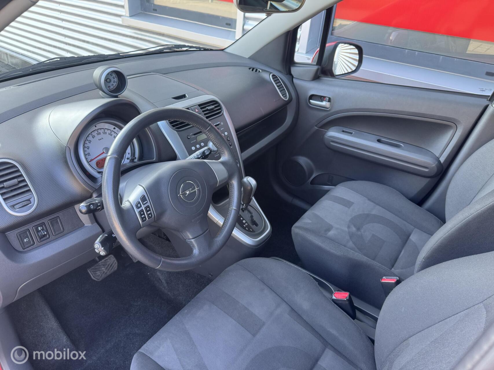 Foto van Opel Agila