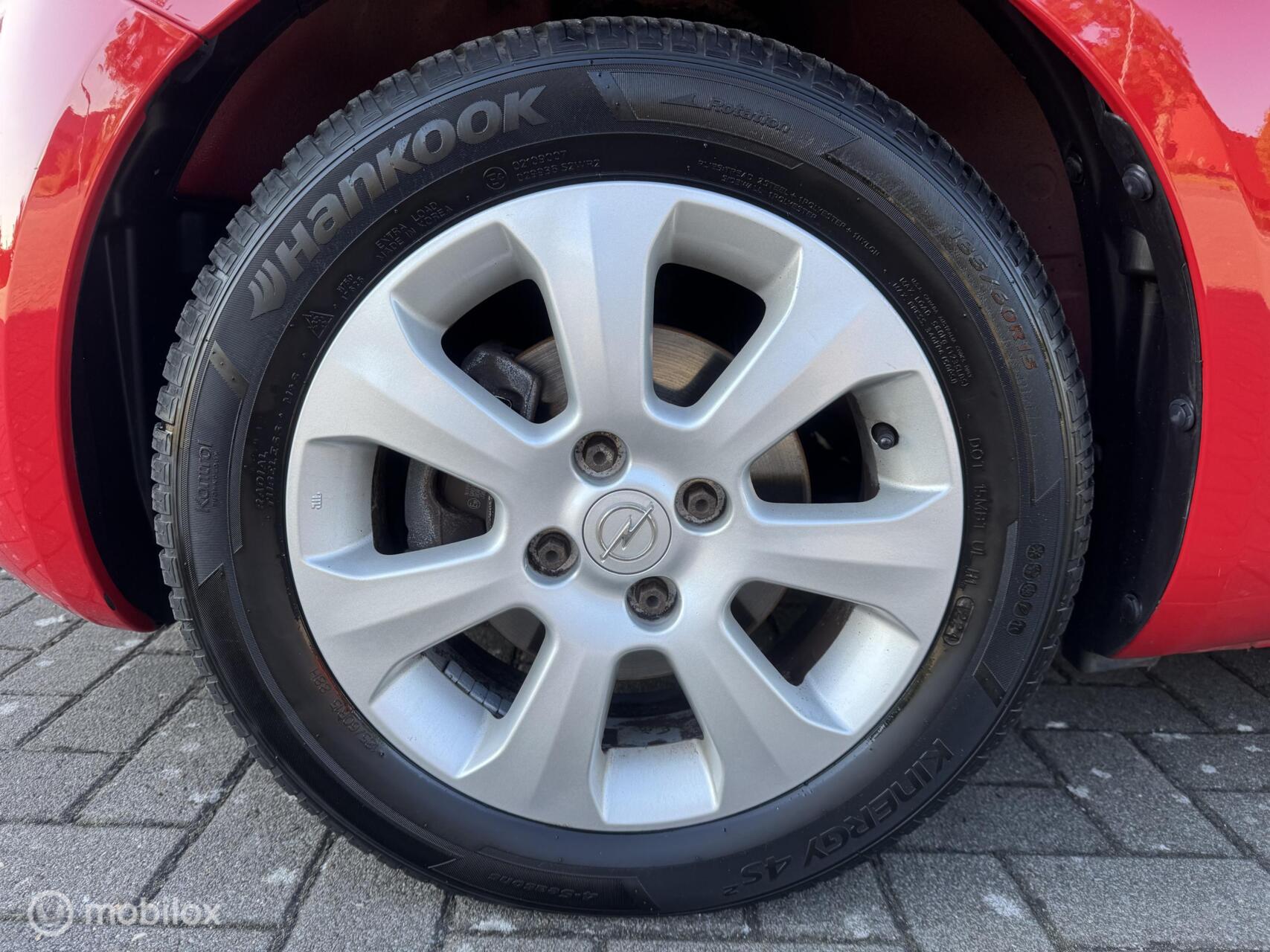 Foto van Opel Agila