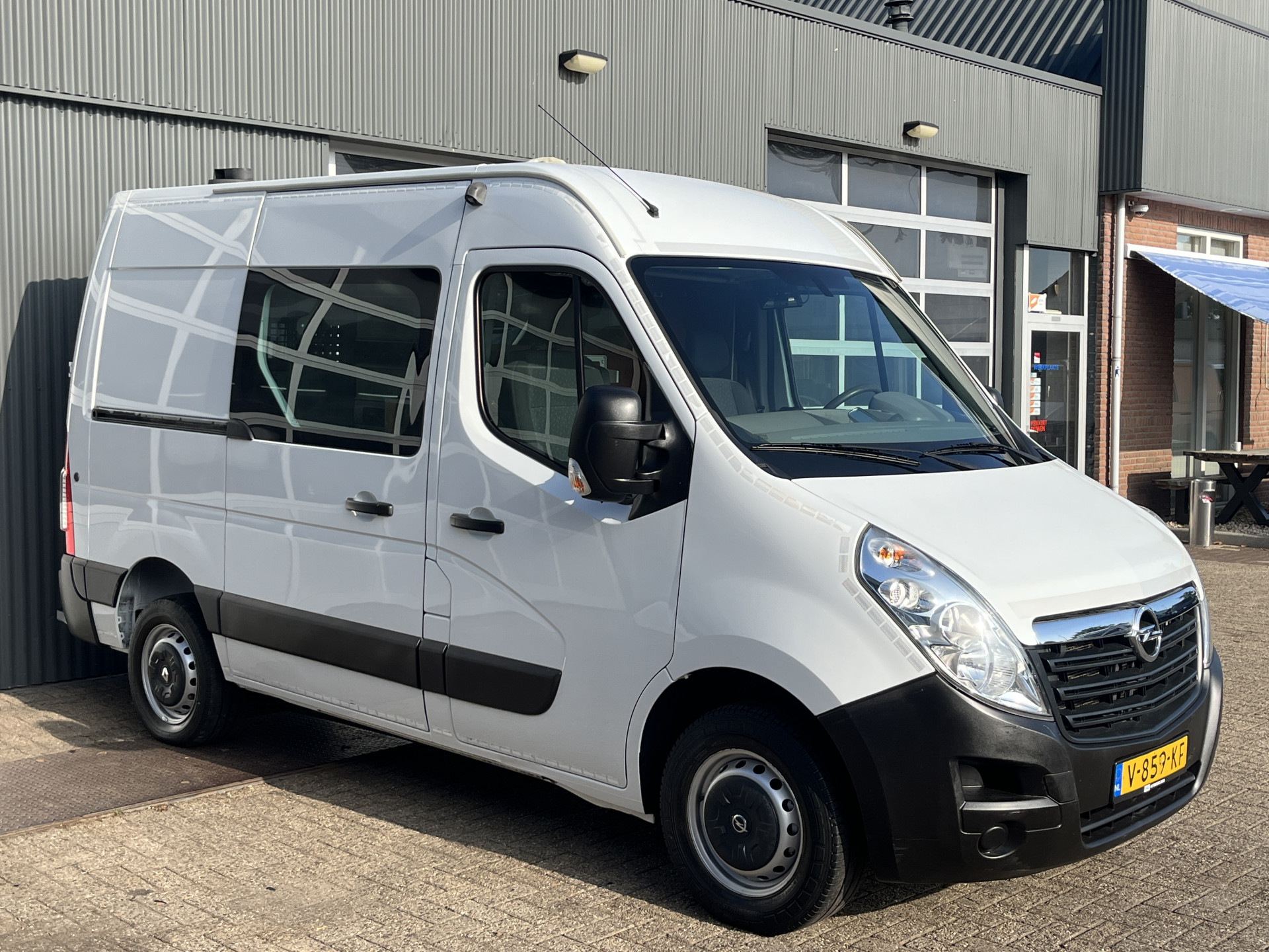 Opel Movano 2.3 CDTI BiTurbo L1H2 2017 - voorkant