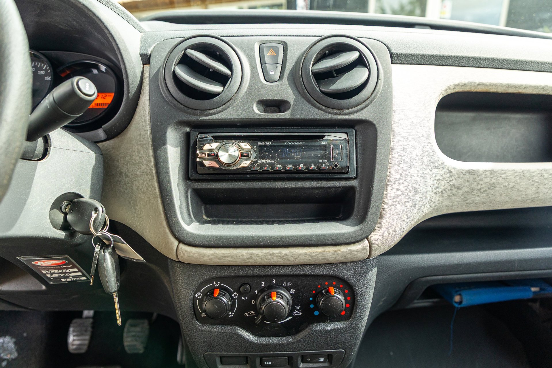 Foto van Dacia Dokker