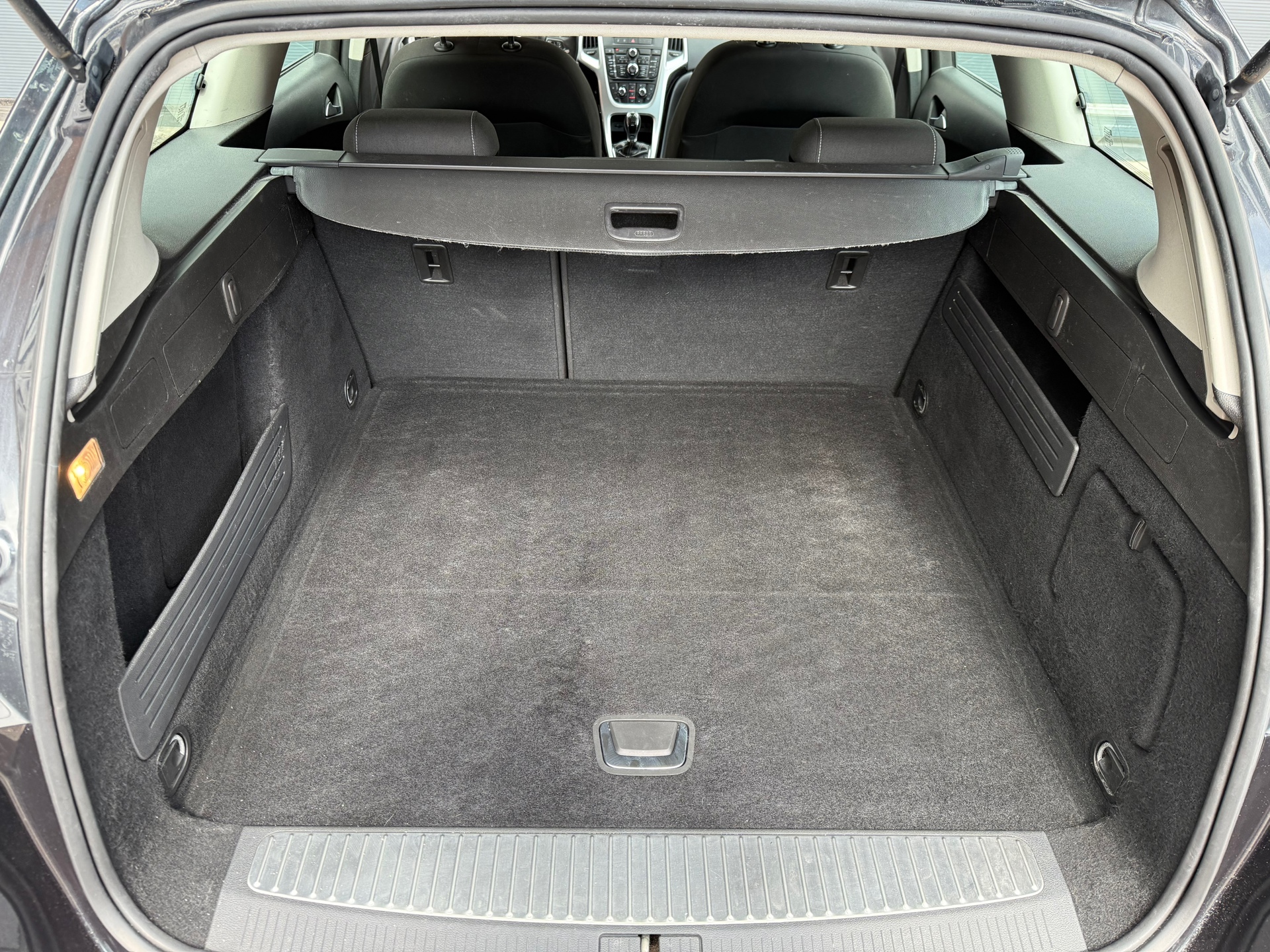 Foto van Opel Astra Sports Tourer