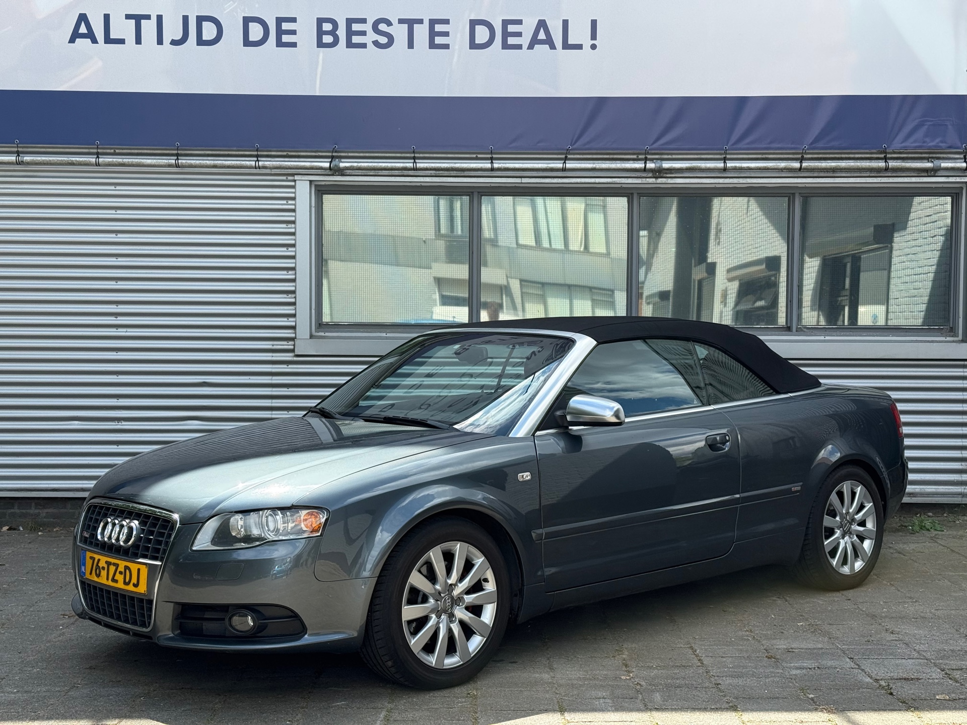 Audi A4 3.0 V6 quattro Pro Line l Climate l Cruise l Memory l Alarm l Volleder l NWE Dak l 2004 - voorkant