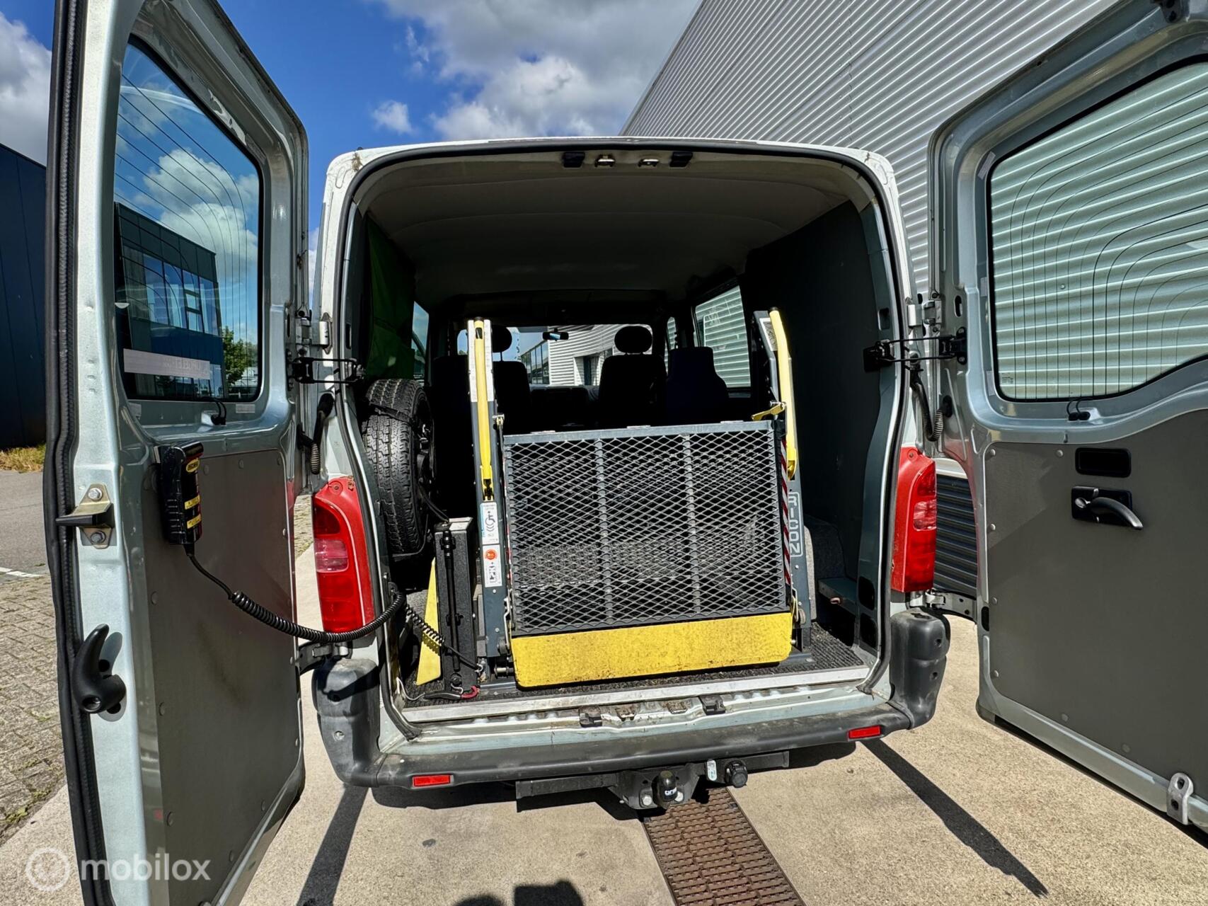 Foto van Renault Master 2.8t L1 H1 2.2 Dci Euro 2000