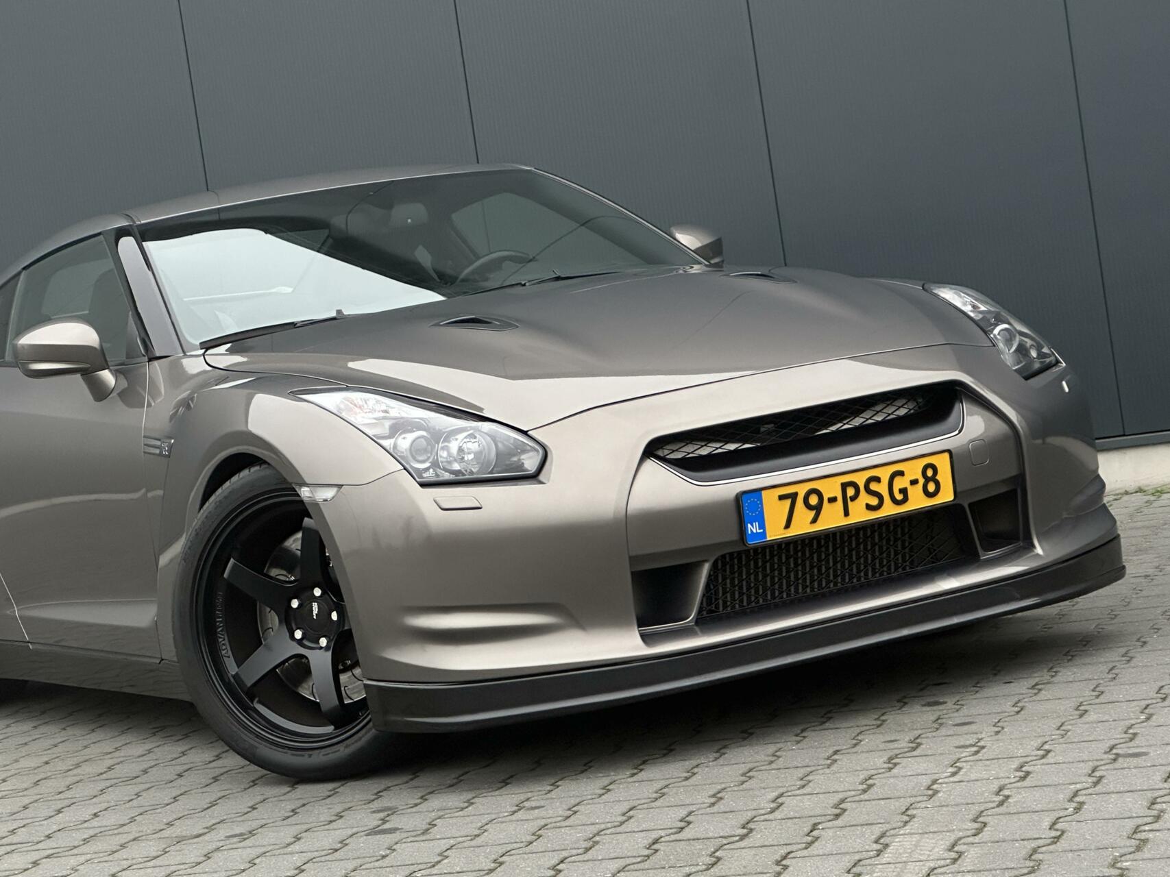 Foto van Nissan Gt-r