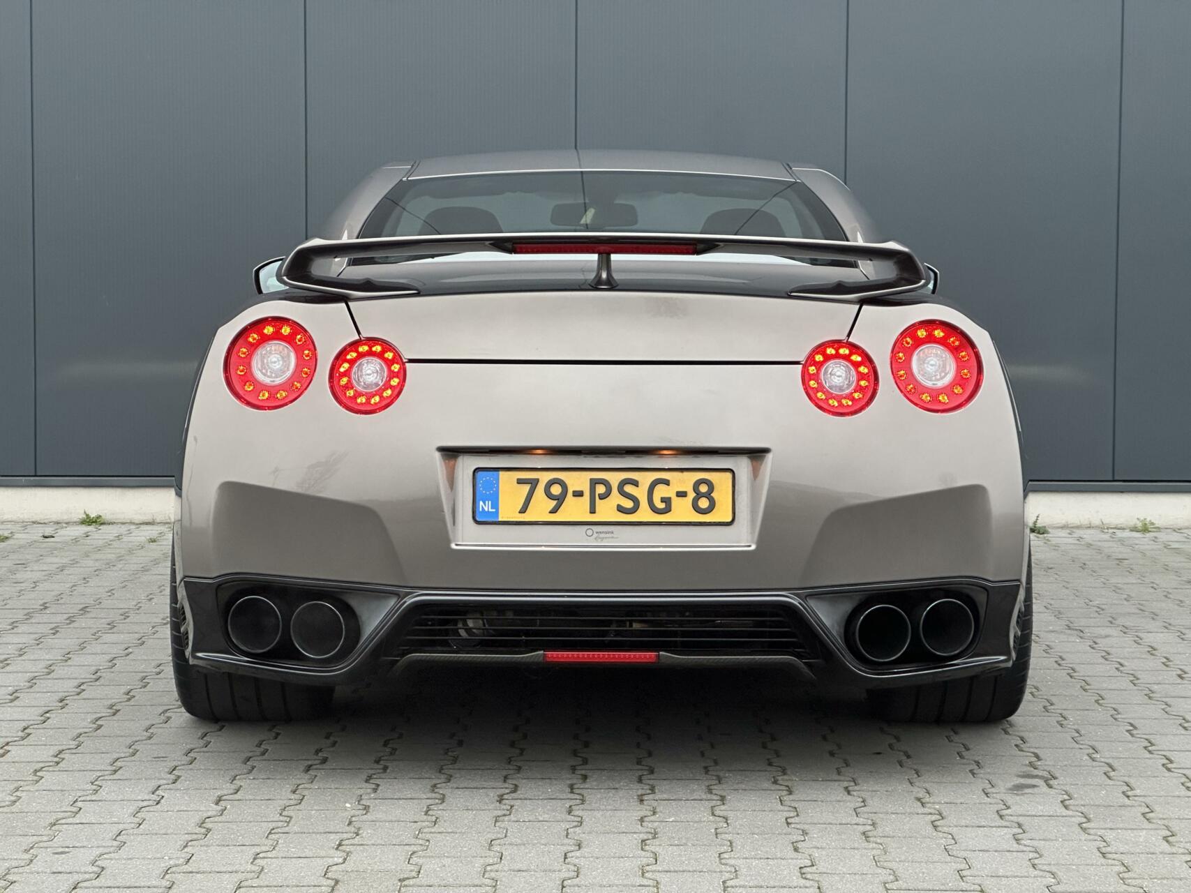 Foto van Nissan Gt-r