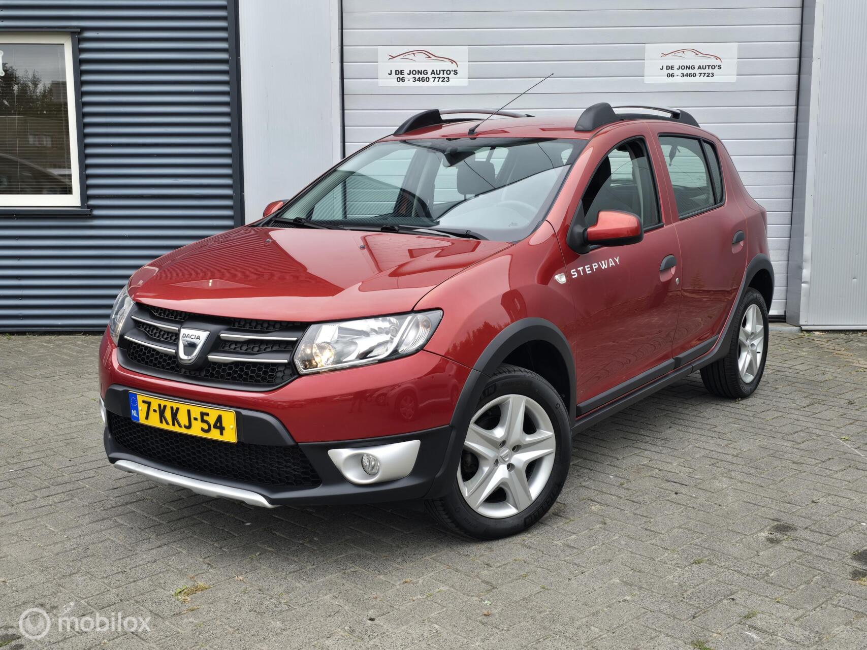 Dacia Sandero 0.9 TCe Stepway Lauréate 124DKM! 2e eigenaar! 2013 - voorkant