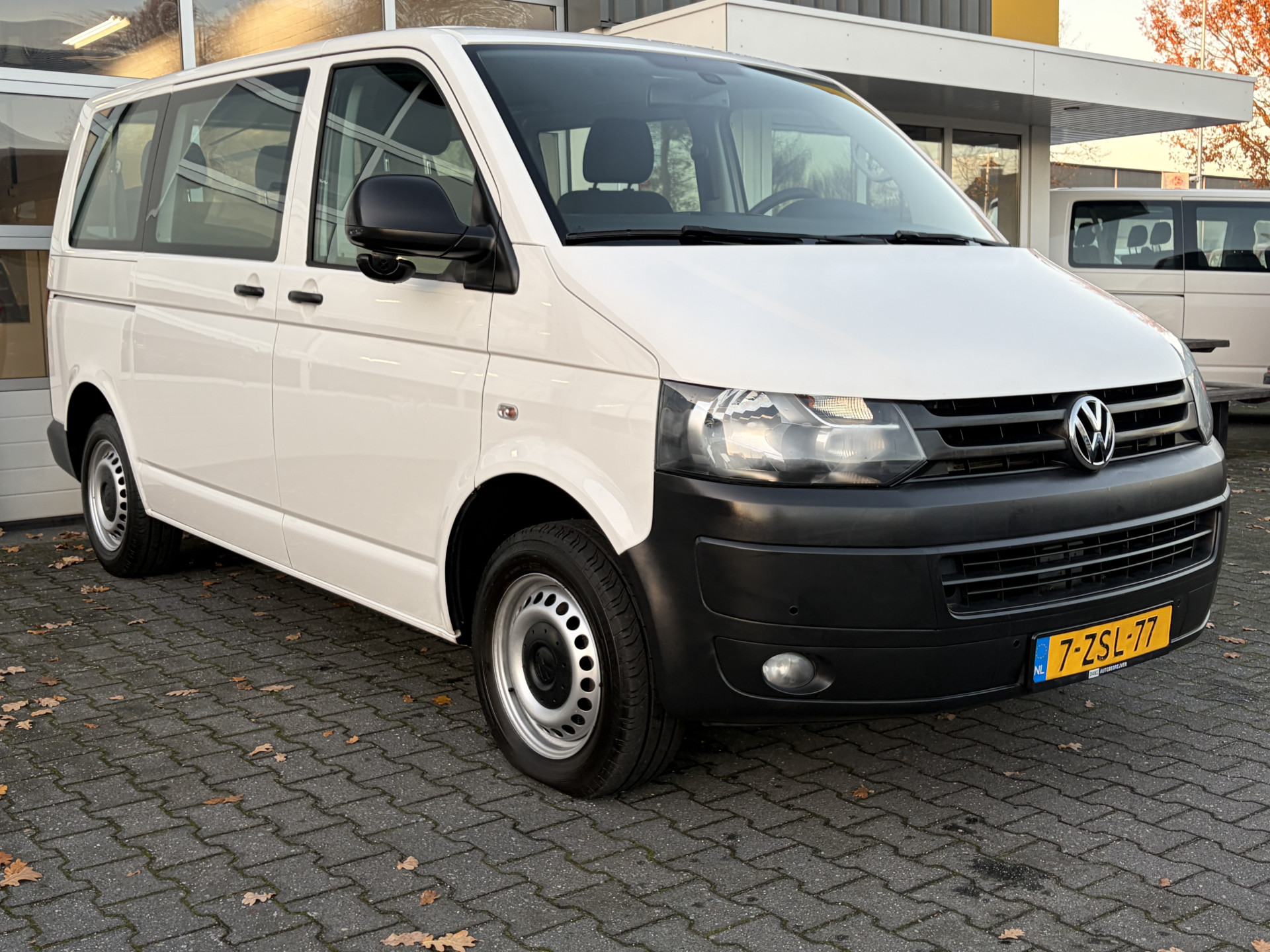 Volkswagen Kombi 2.0 TDI DSG Automaat L1H1 2015 - voorkant